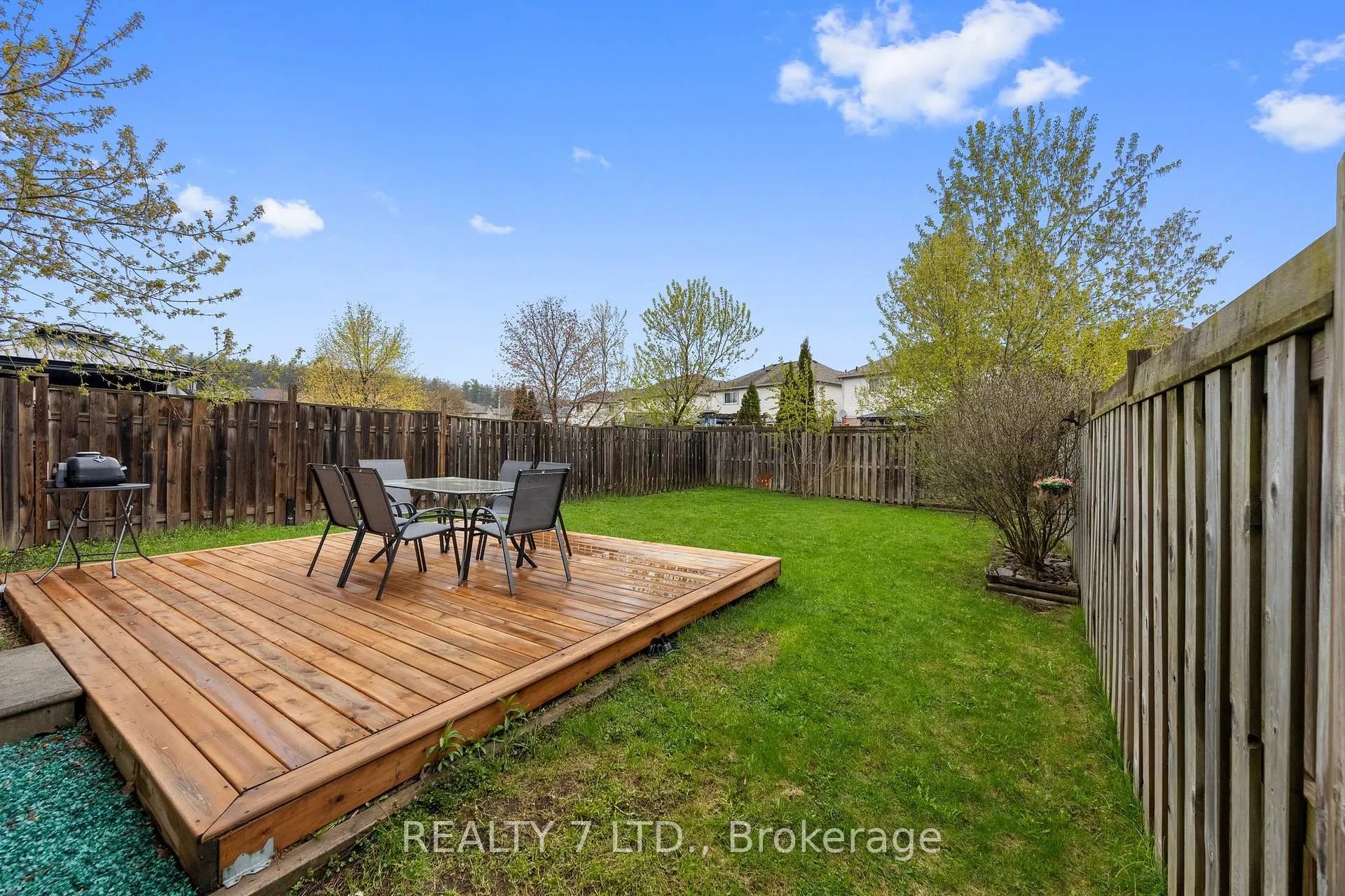 Photo 37 of 73 Bird Street, Barrie, Edgehill Drive — HOMEH