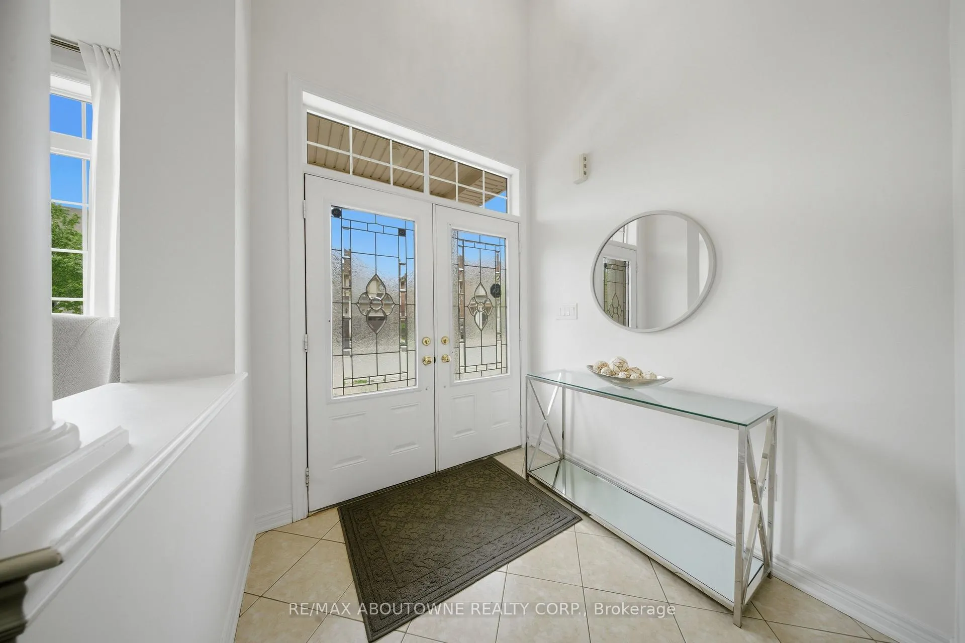 Photo 2 of 3071 Jenn Avenue, Burlington, Alton — HOMEH