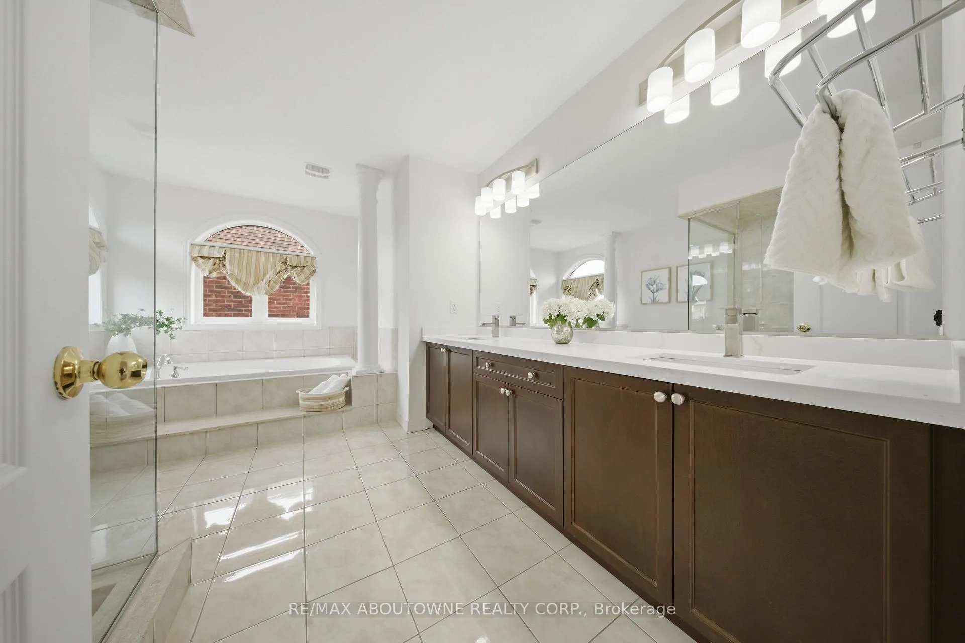 Photo 25 of 3071 Jenn Avenue, Burlington, Alton — HOMEH