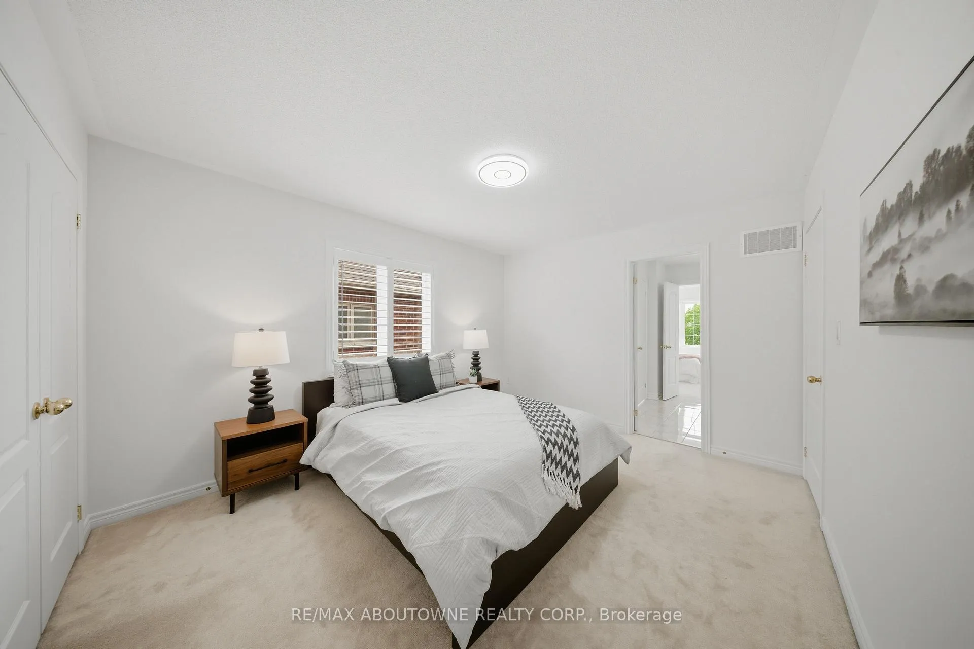 Photo 29 of 3071 Jenn Avenue, Burlington, Alton — HOMEH