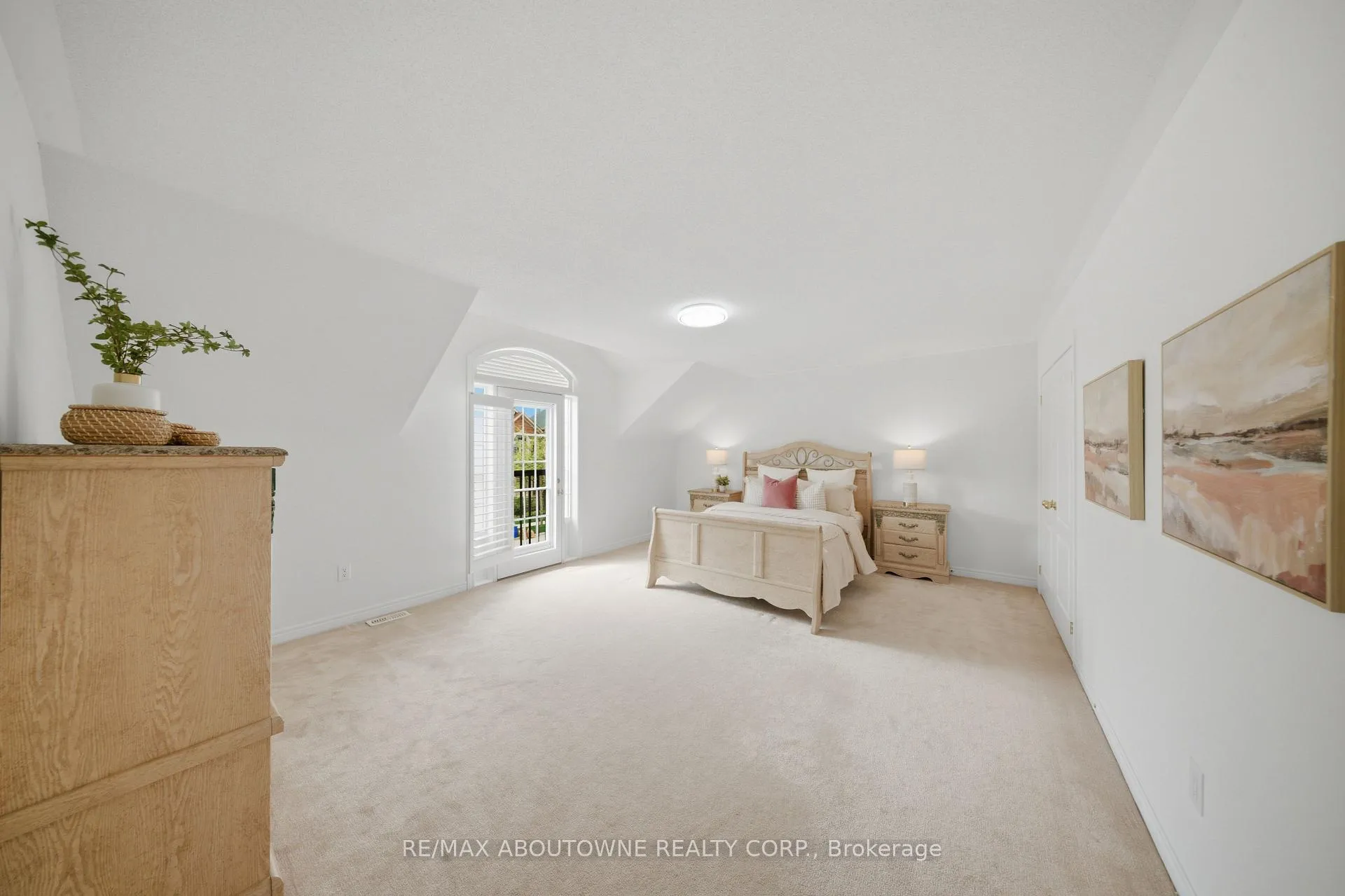 Photo 32 of 3071 Jenn Avenue, Burlington, Alton — HOMEH