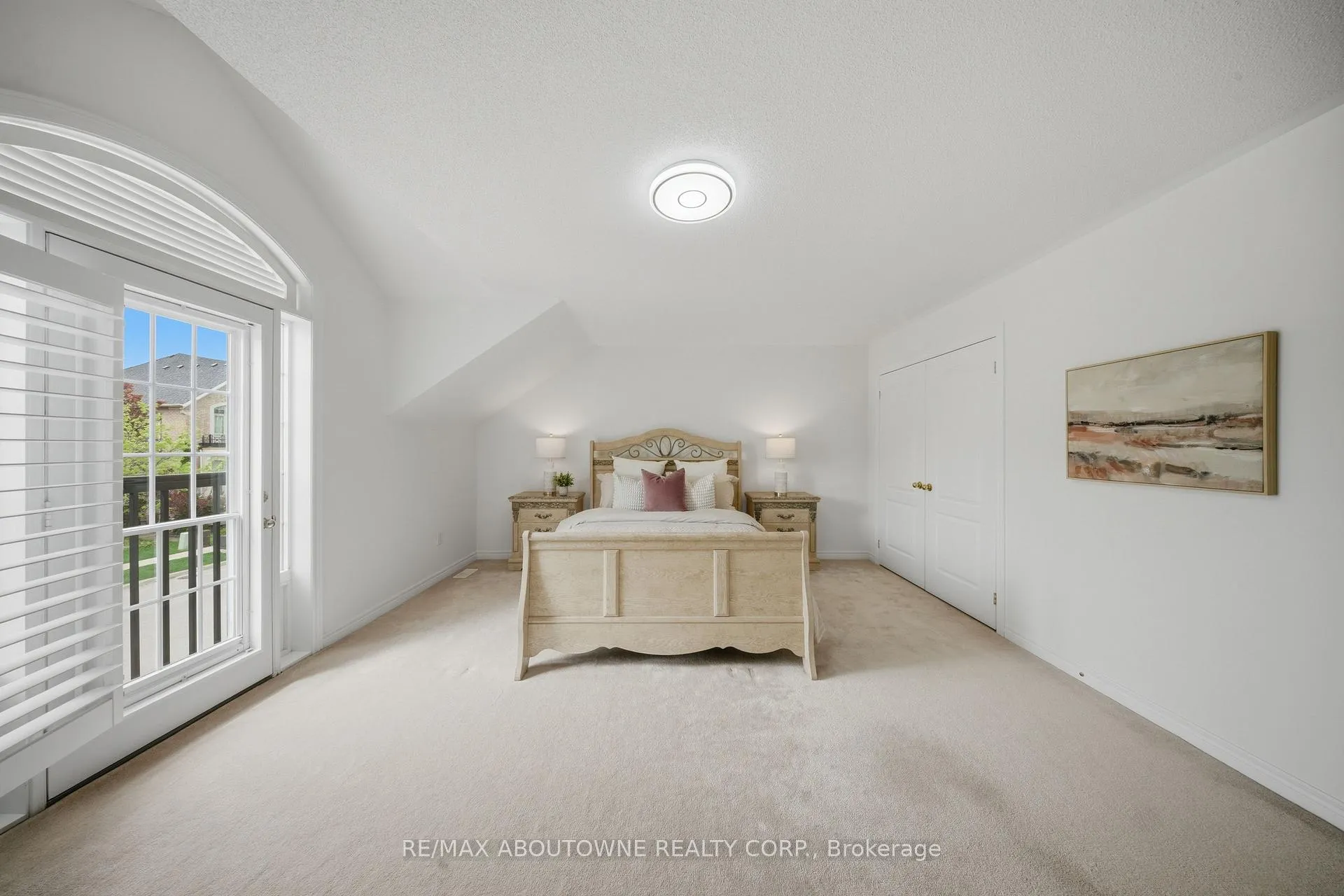 Photo 33 of 3071 Jenn Avenue, Burlington, Alton — HOMEH