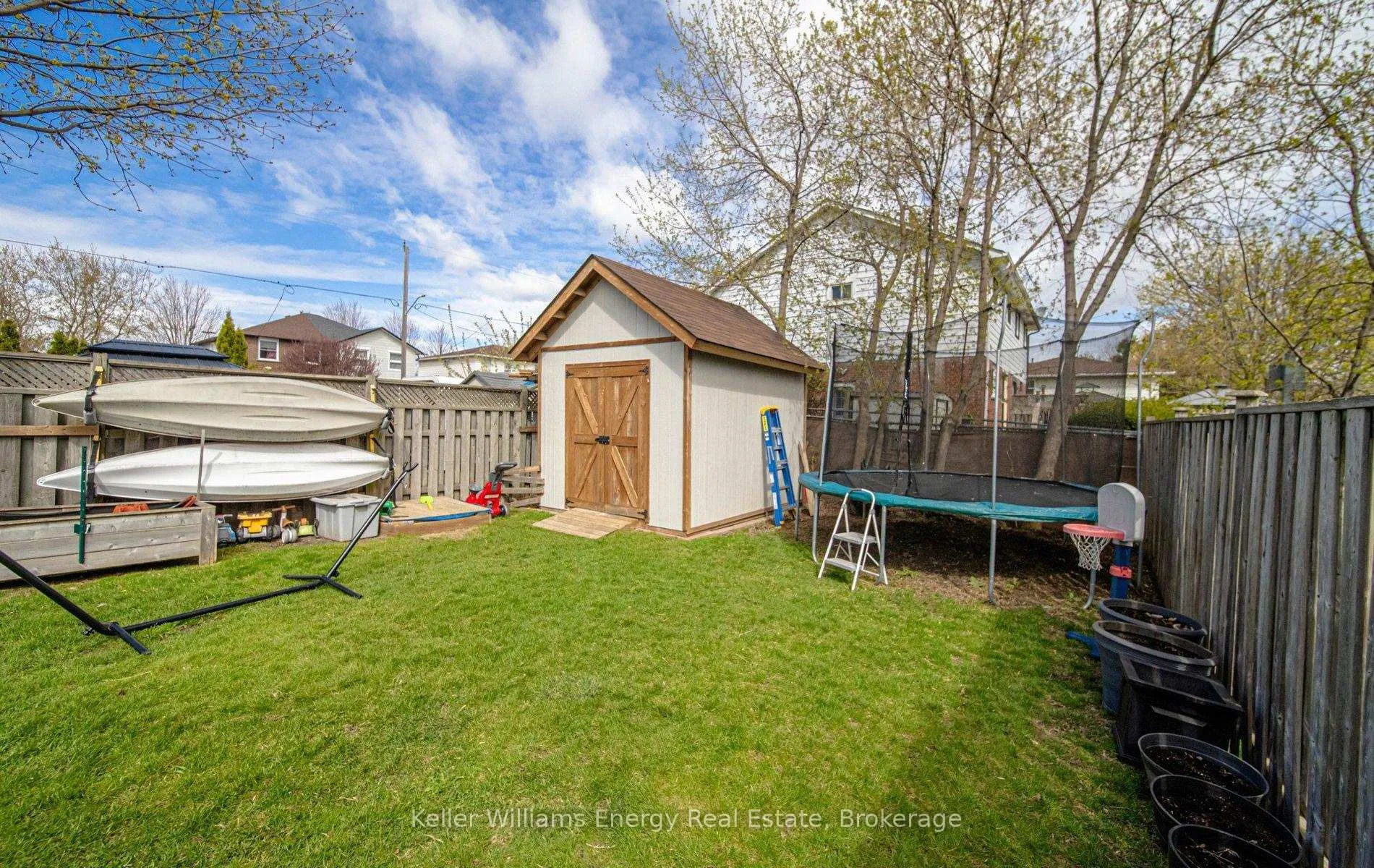 Photo 5 of 153 Barkley Crescent, Oshawa, Vanier — HOMEH