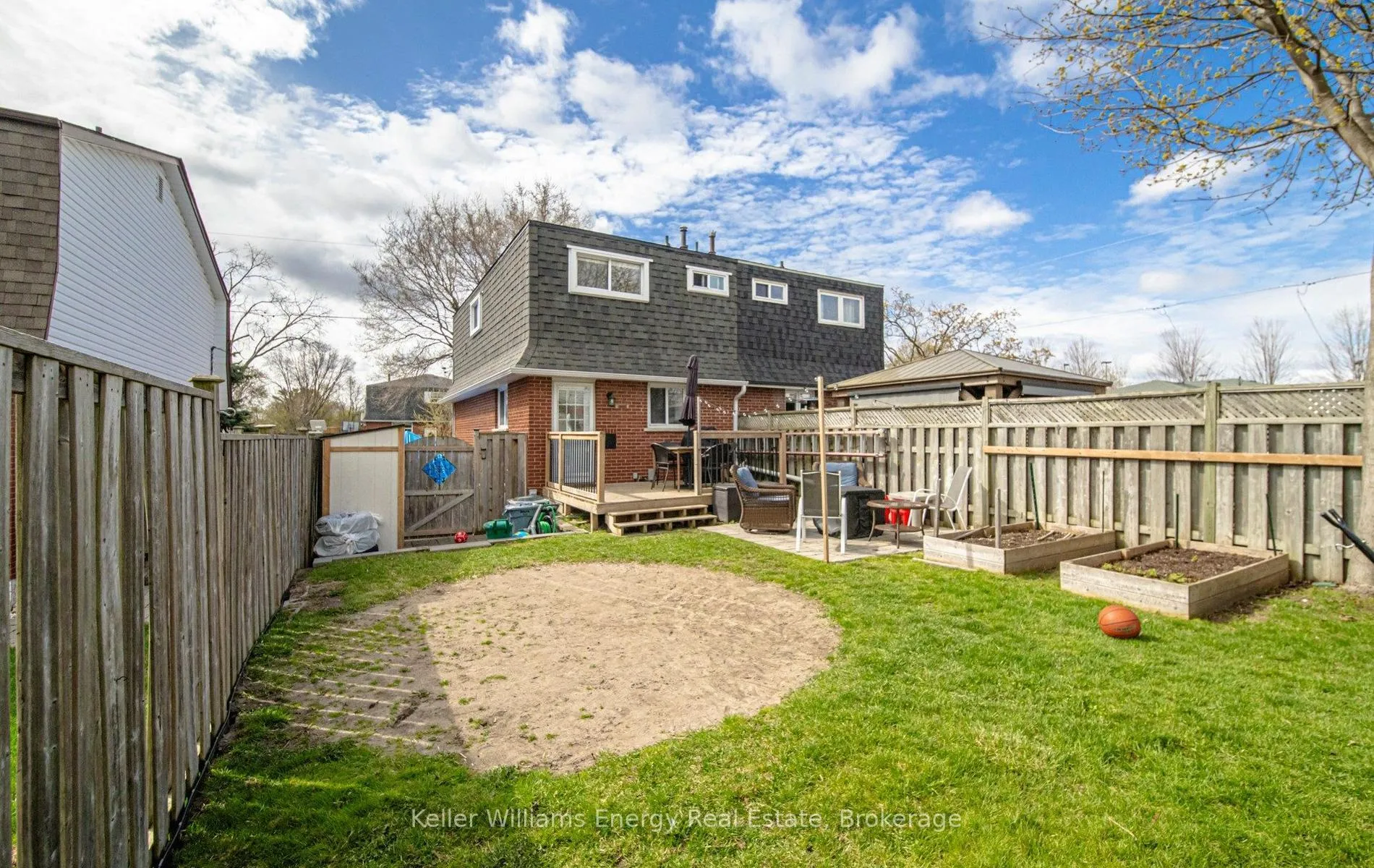 Photo 7 of 153 Barkley Crescent, Oshawa, Vanier — HOMEH