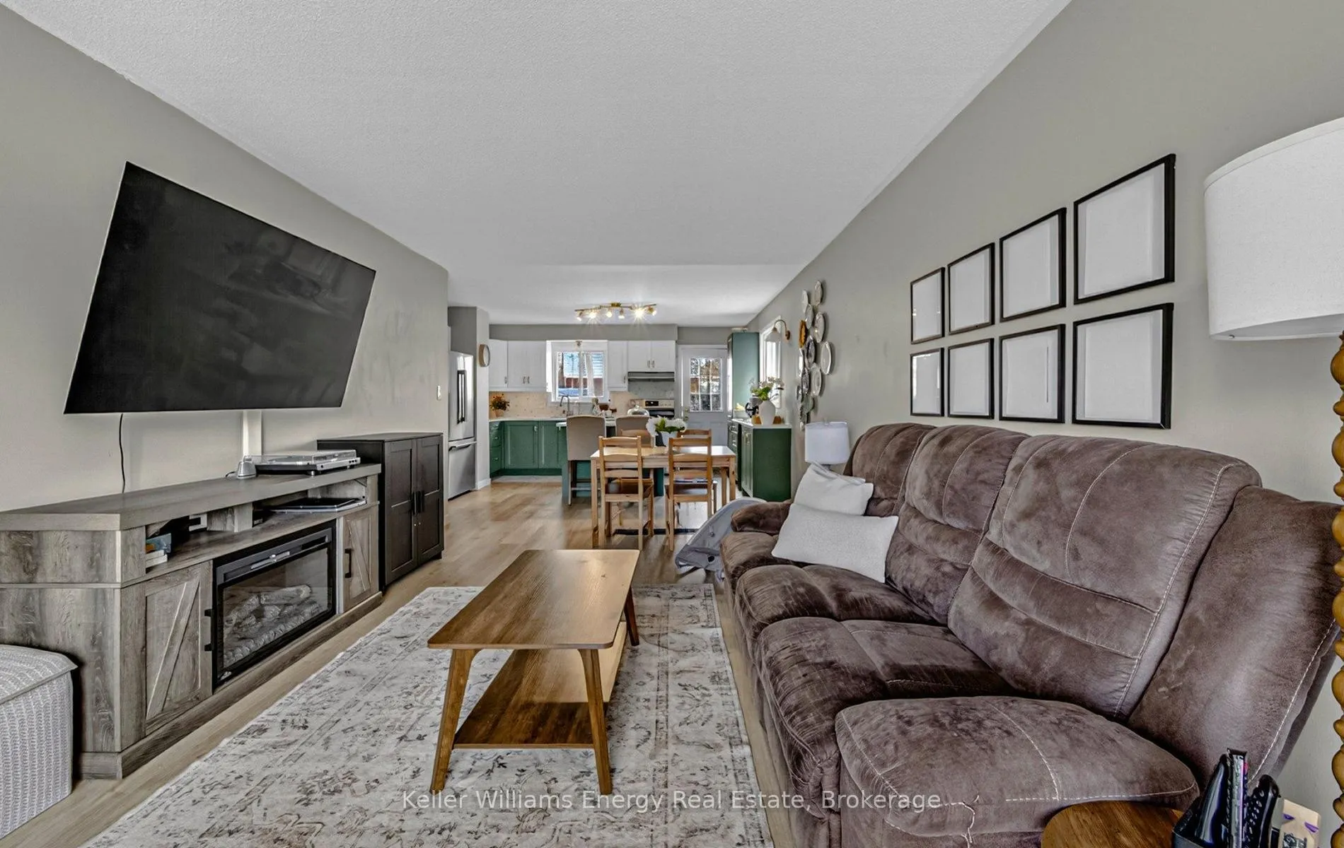 Photo 15 of 153 Barkley Crescent, Oshawa, Vanier — HOMEH