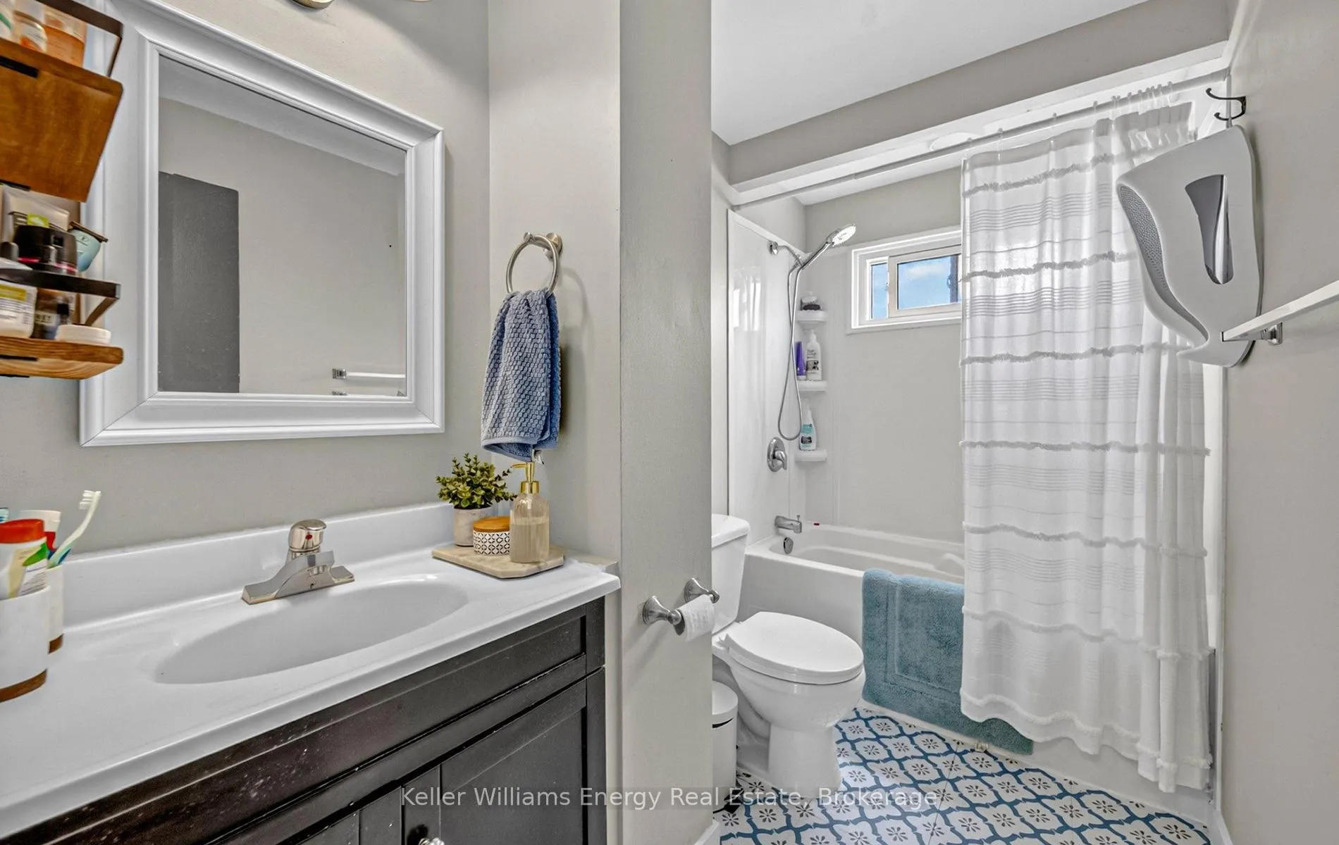 Photo 25 of 153 Barkley Crescent, Oshawa, Vanier — HOMEH