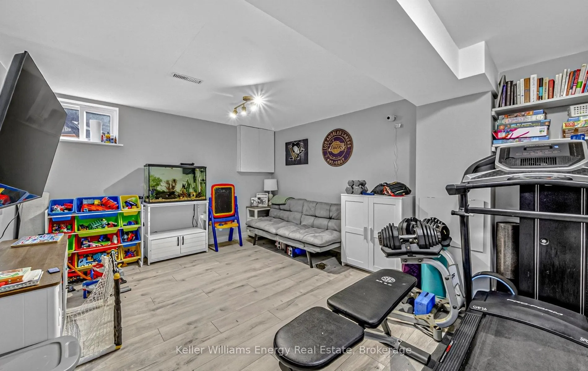 Photo 33 of 153 Barkley Crescent, Oshawa, Vanier — HOMEH