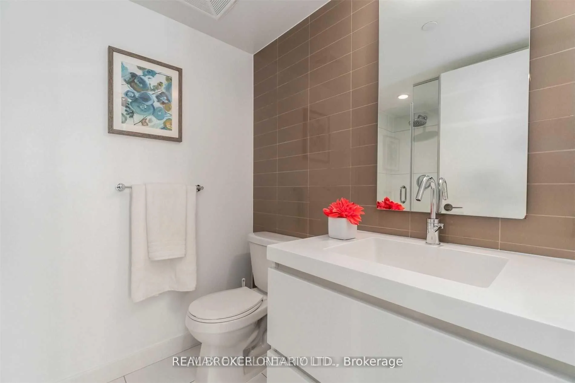 Photo 16 of Unit 2101, 75 Queens Wharf Road, Toronto, Waterfront Communities — HOMEH