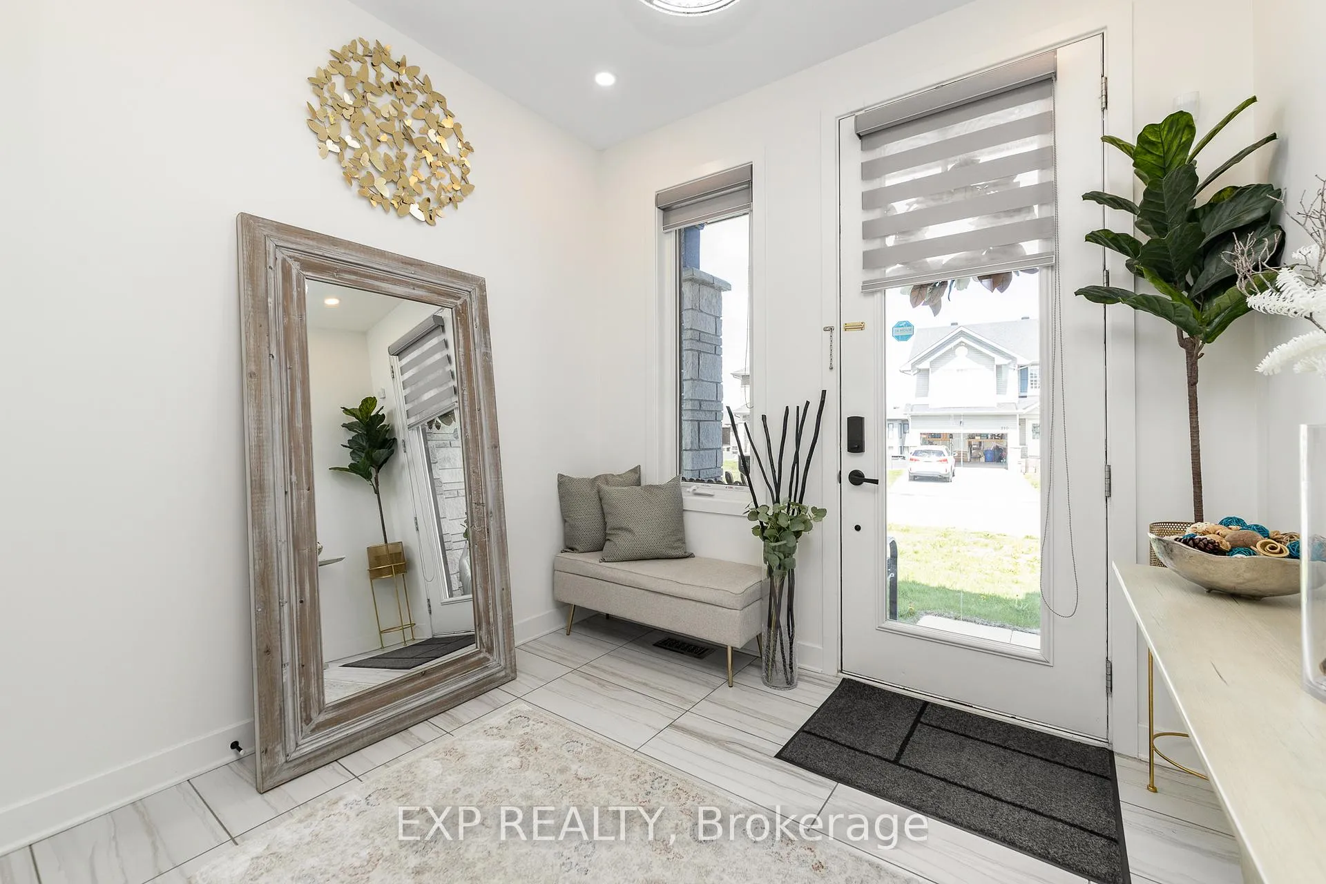 Photo 3 of 209 Pingwi Place, Ottawa, Blossom Park/Kemp Park/Findlay Creek — HOMEH