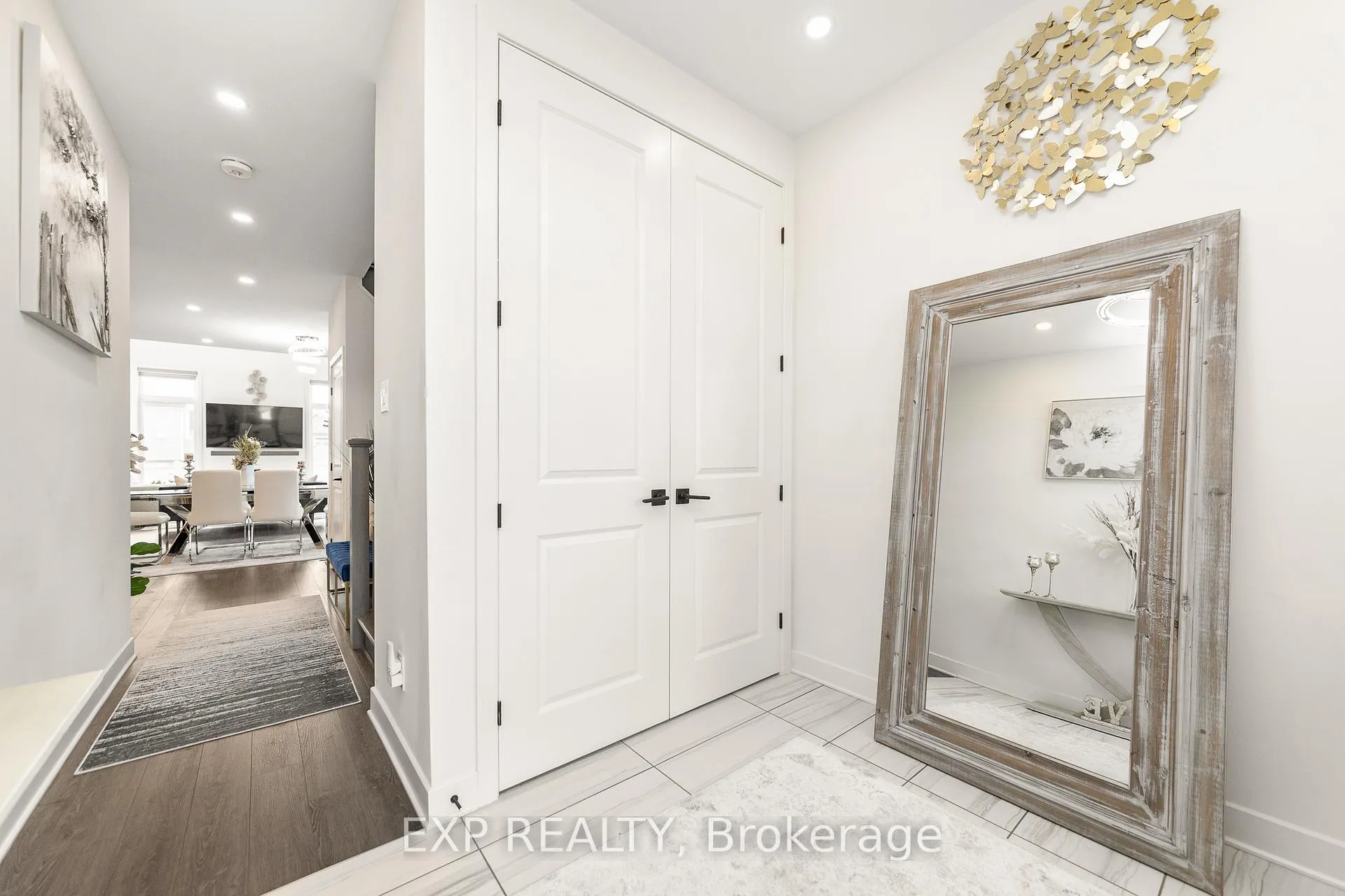 Photo 4 of 209 Pingwi Place, Ottawa, Blossom Park/Kemp Park/Findlay Creek — HOMEH