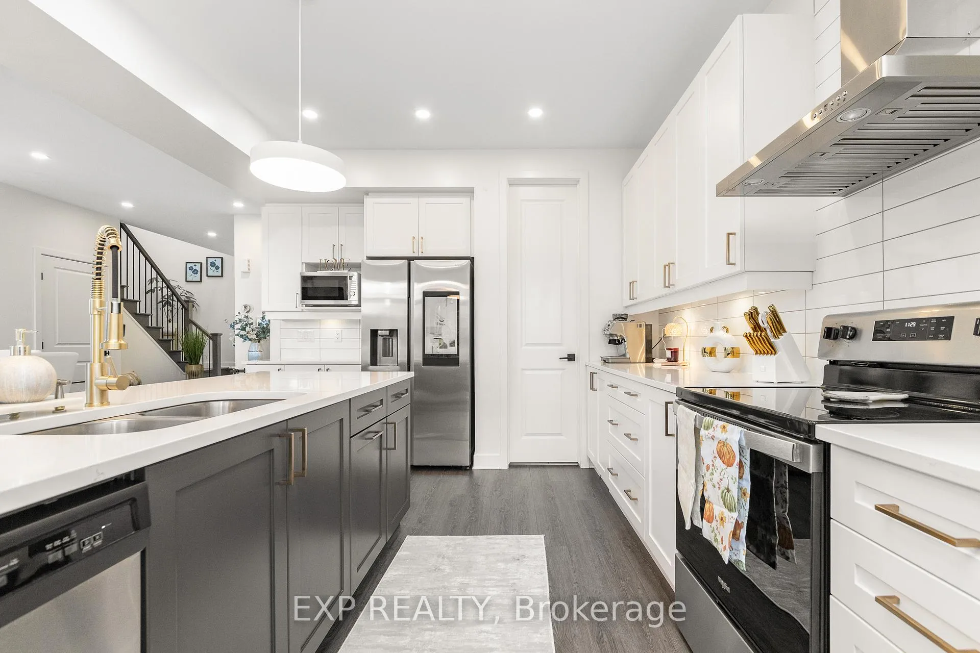 Photo 11 of 209 Pingwi Place, Ottawa, Blossom Park/Kemp Park/Findlay Creek — HOMEH