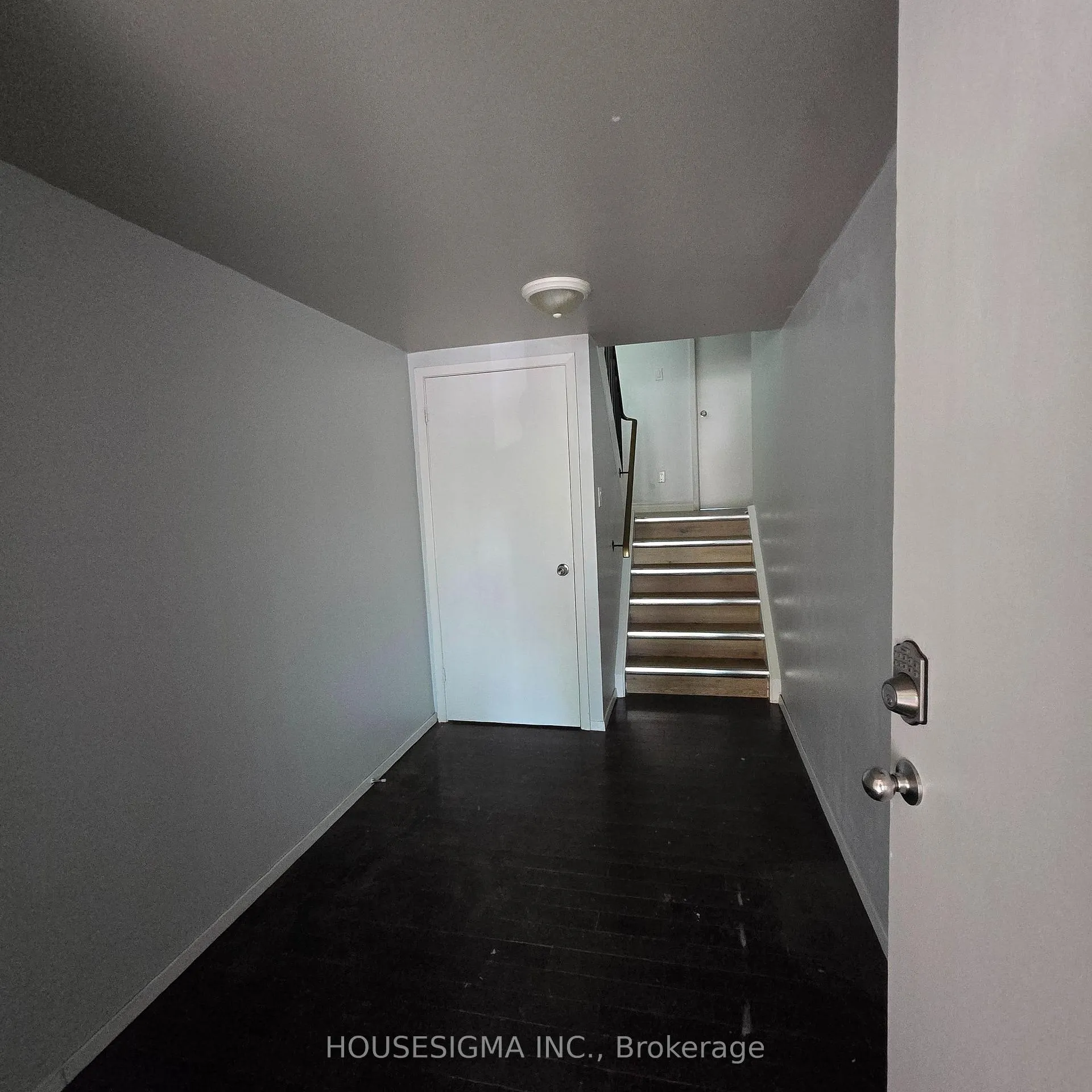 Photo 20 of 110 Overlea Drive, Kitchener, Victoria Hills — HOMEH