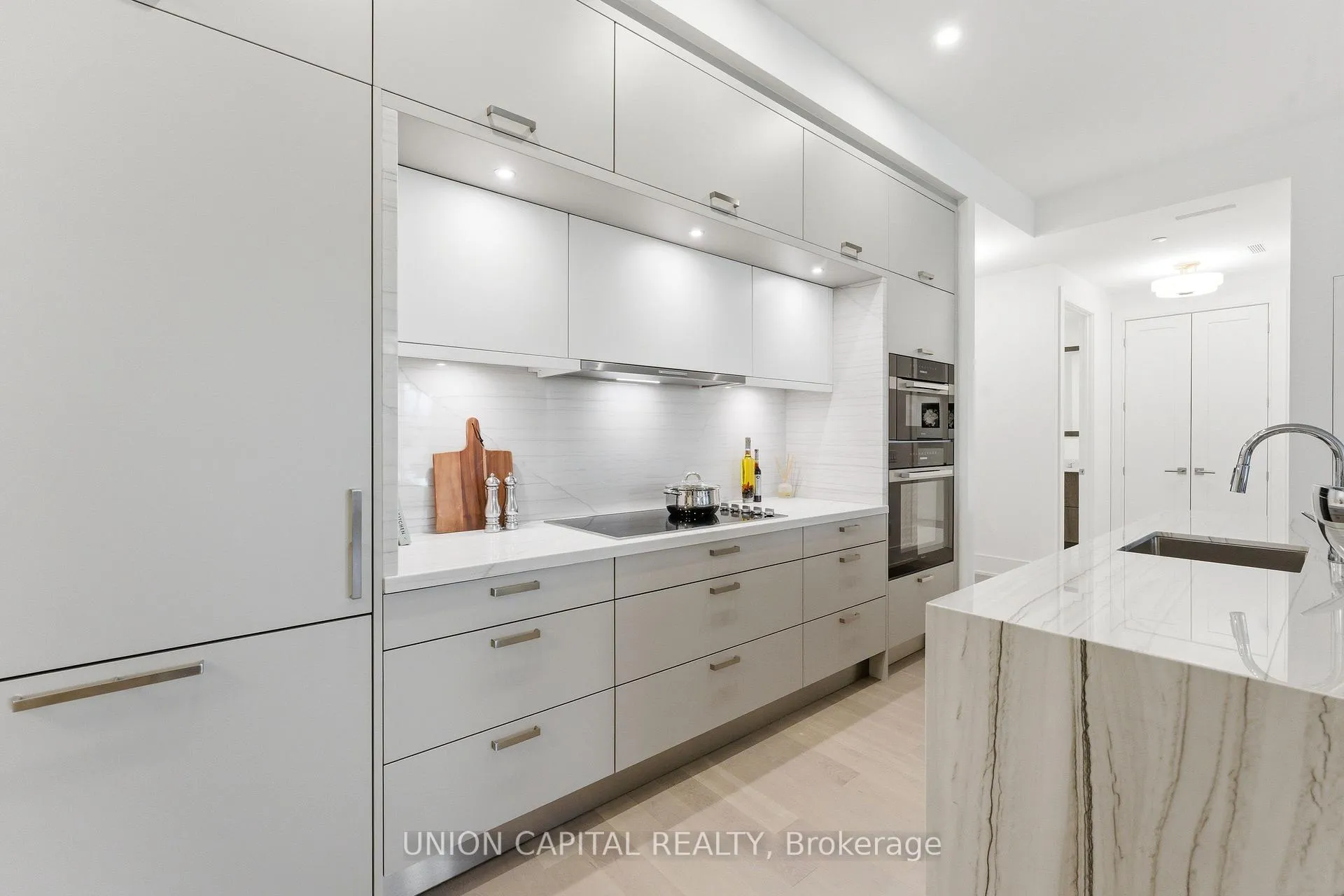 Photo 7 of Unit 204, 397 Royal Orchard Boulevard, Markham, Royal Orchard — HOMEH