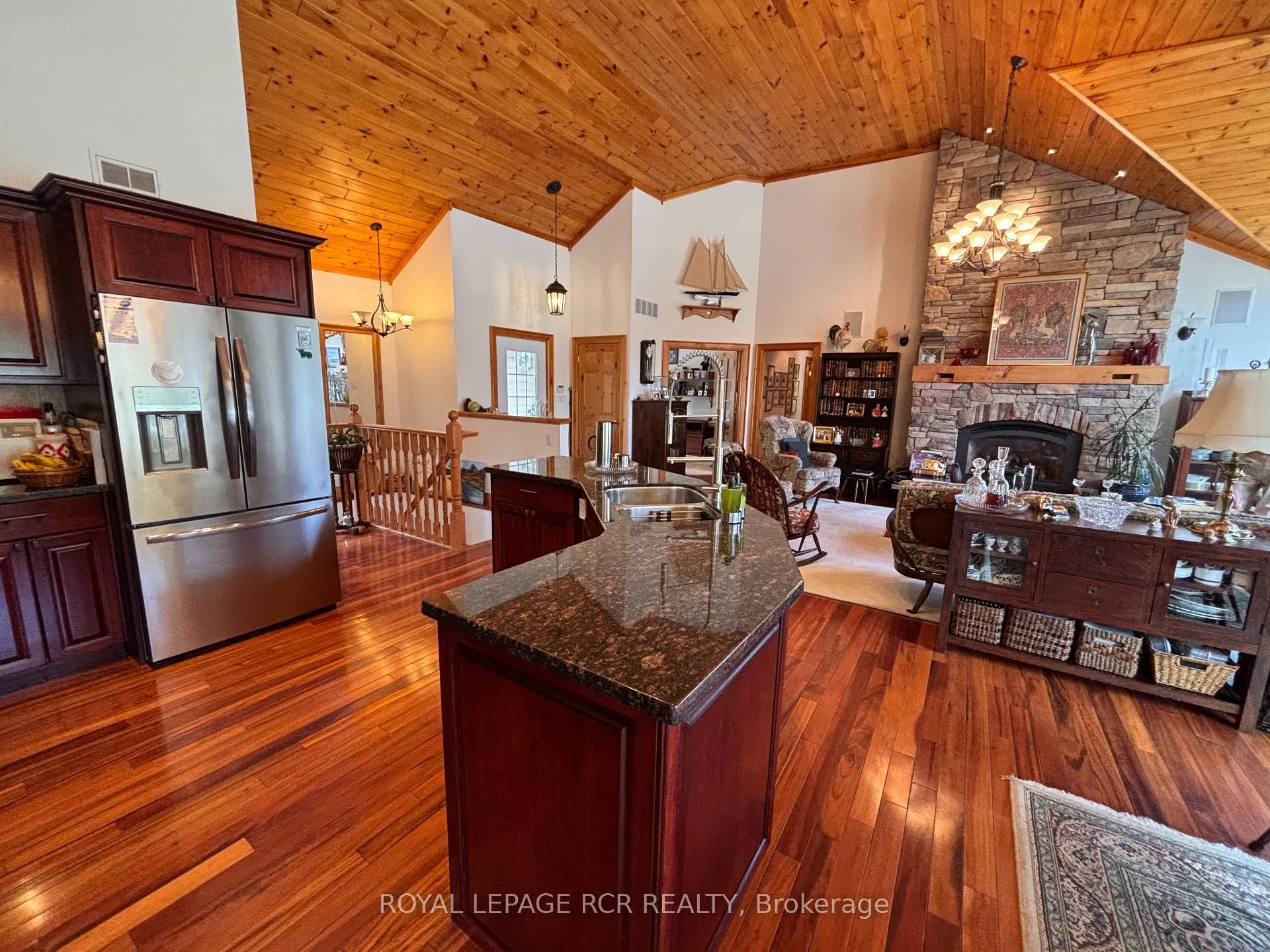 Photo 5 of 4 Mcgregor Way, Bracebridge, Monck (Bracebridge) — HOMEH