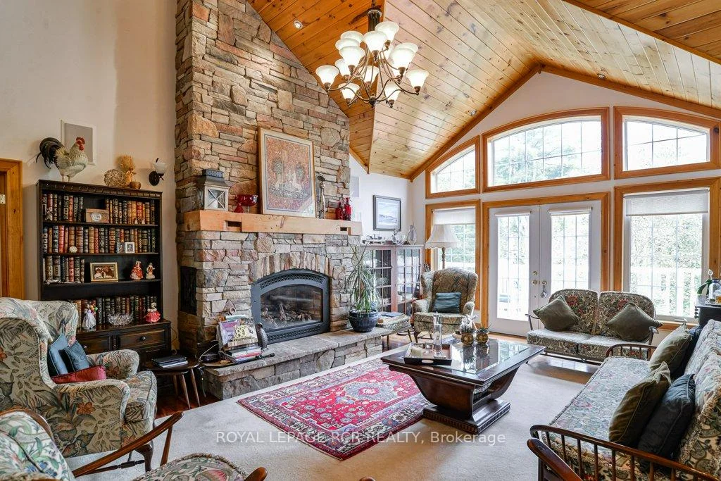 Photo 37 of 4 Mcgregor Way, Bracebridge, Monck (Bracebridge) — HOMEH