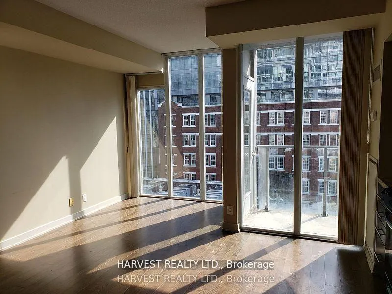Photo 4 of Unit 708, 21 Nelson Street, Toronto, Waterfront Communities — HOMEH