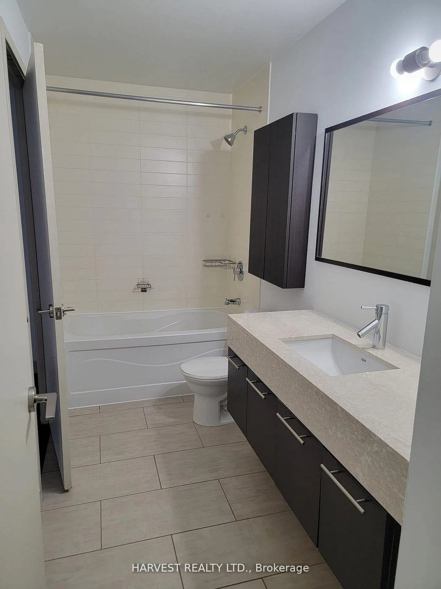 Photo 10 of Unit 708, 21 Nelson Street, Toronto, Waterfront Communities — HOMEH