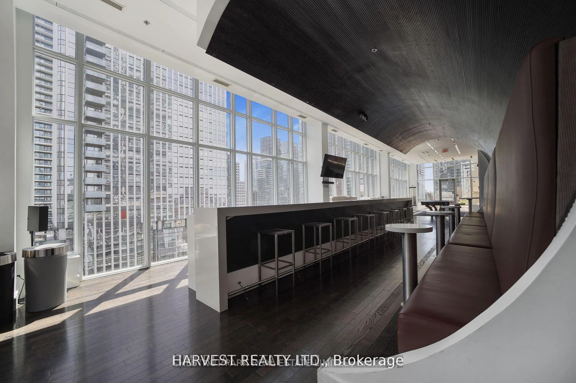 Photo 25 of Unit 708, 21 Nelson Street, Toronto, Waterfront Communities — HOMEH
