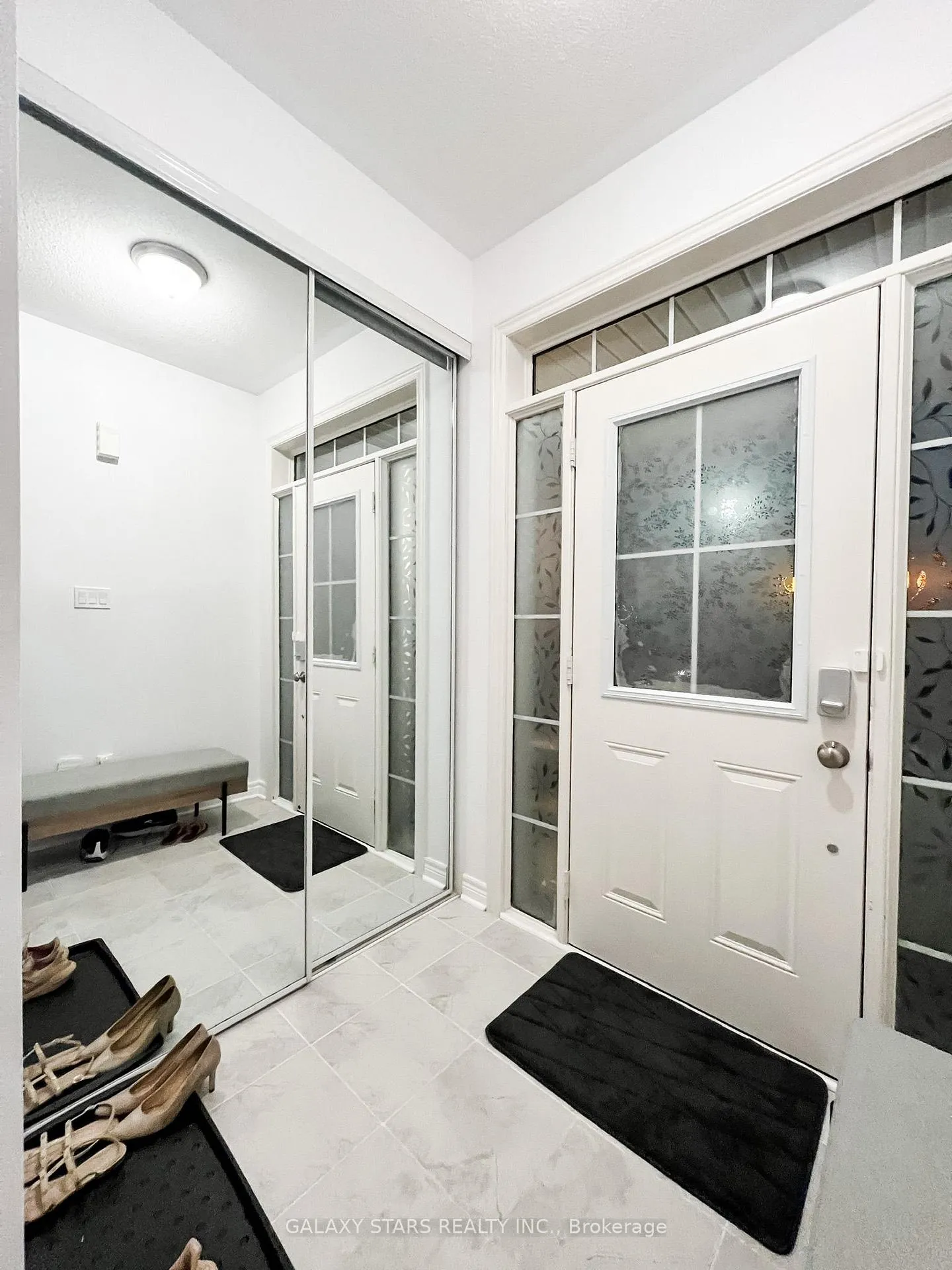 Photo 5 of 35 Hartley Avenue, Brant, Paris — HOMEH