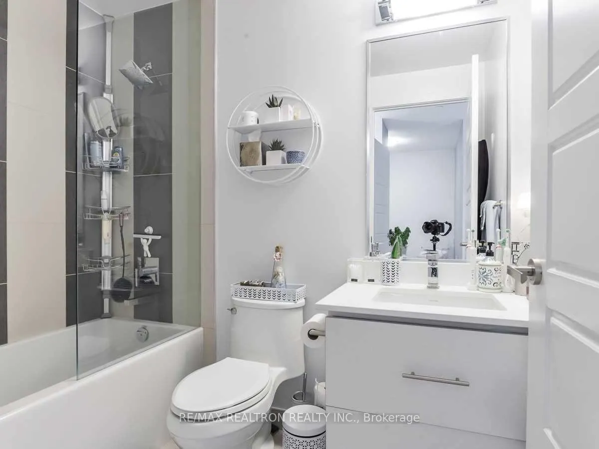 Photo 56 of Unit 424, 375 Sea Ray Avenue, Innisfil, Rural Innisfil — HOMEH