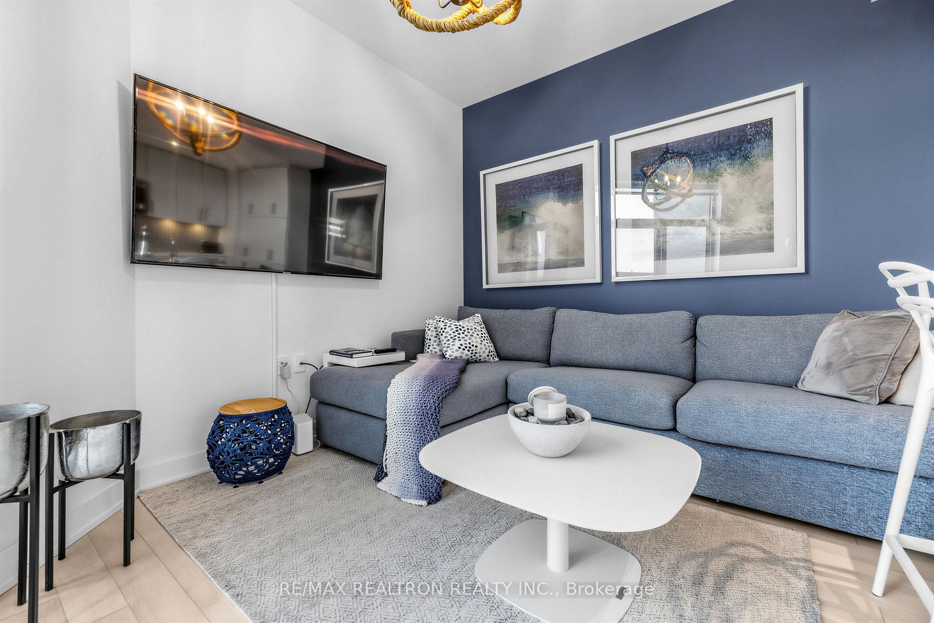 Photo 10 of Unit 424, 375 Sea Ray Avenue, Innisfil, Rural Innisfil — HOMEH