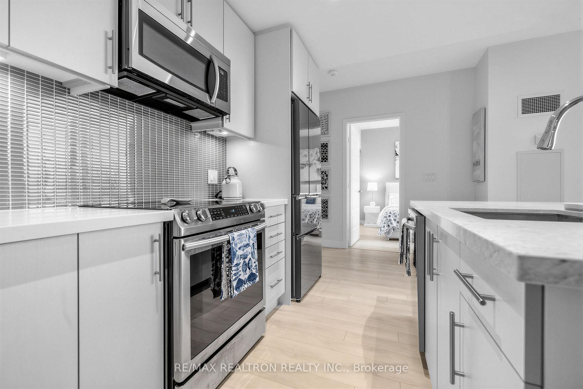 Photo 14 of Unit 424, 375 Sea Ray Avenue, Innisfil, Rural Innisfil — HOMEH