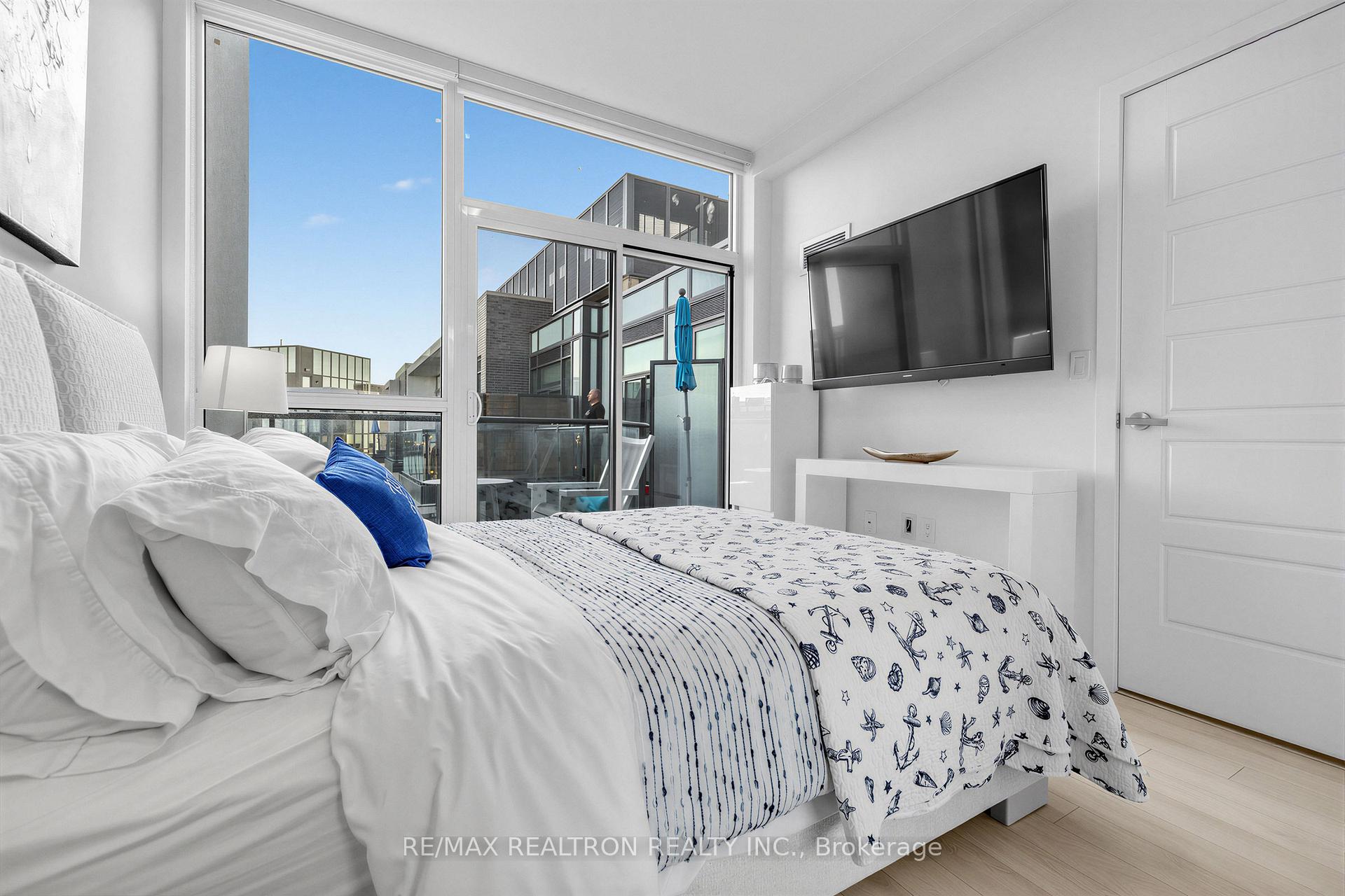 Photo 18 of Unit 424, 375 Sea Ray Avenue, Innisfil, Rural Innisfil — HOMEH