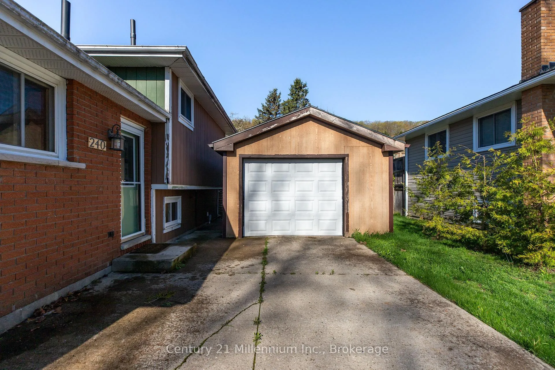 Photo 5 of 240 5th A Avenue W, Owen Sound — HOMEH
