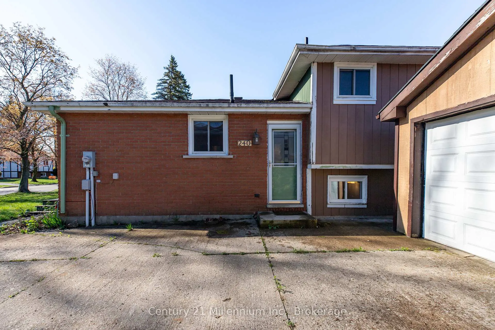 Photo 6 of 240 5th A Avenue W, Owen Sound — HOMEH