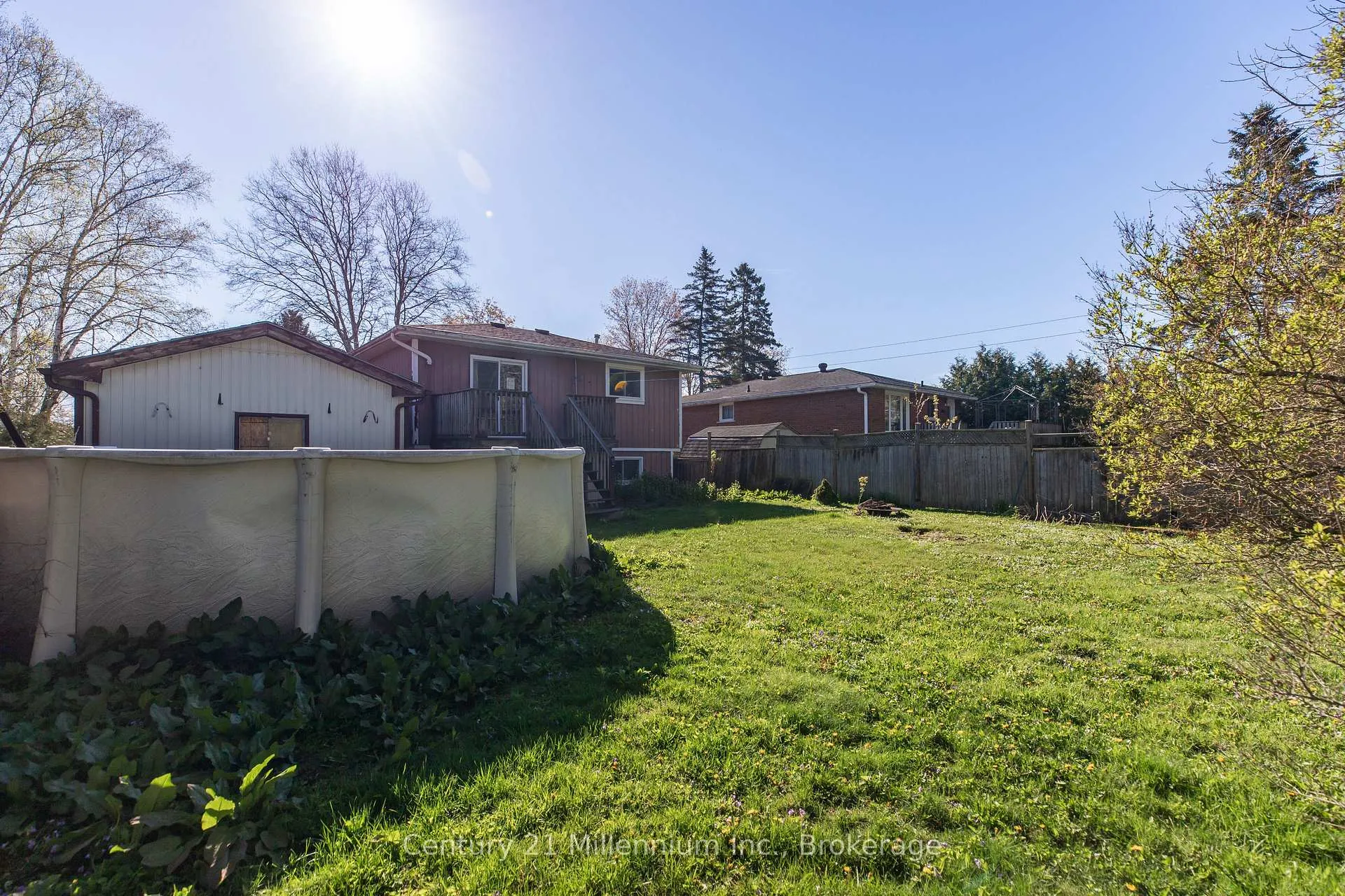 Photo 10 of 240 5th A Avenue W, Owen Sound — HOMEH