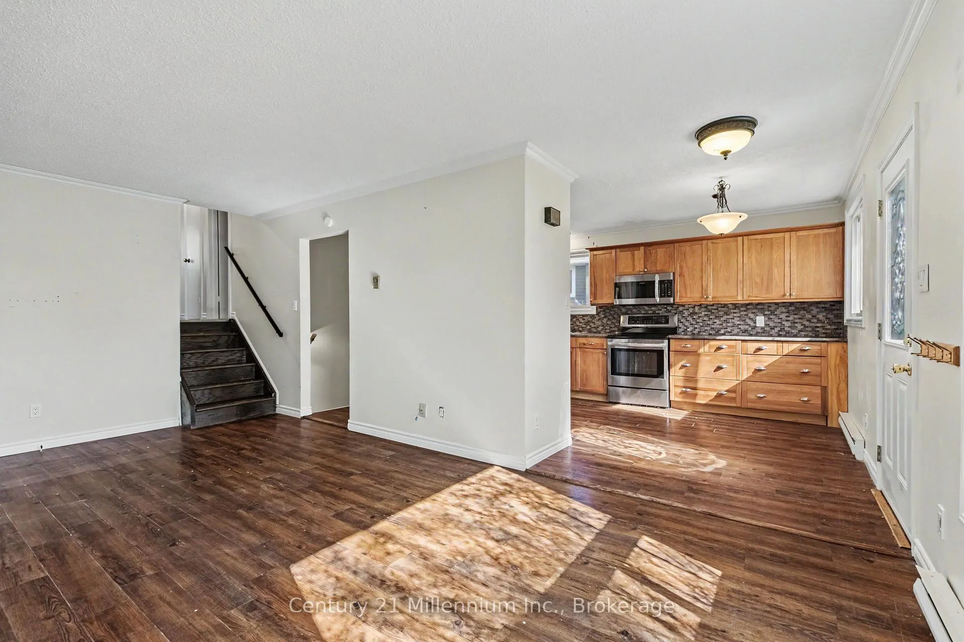 Photo 22 of 240 5th A Avenue W, Owen Sound — HOMEH