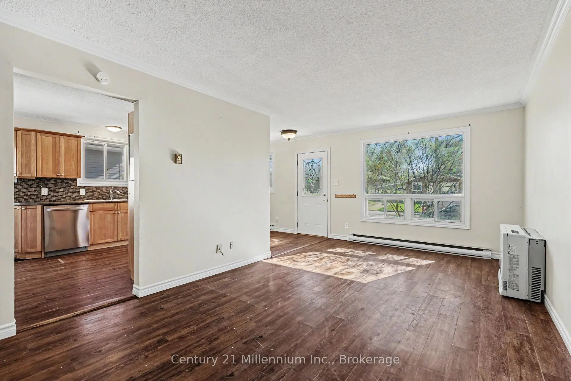 Photo 24 of 240 5th A Avenue W, Owen Sound — HOMEH