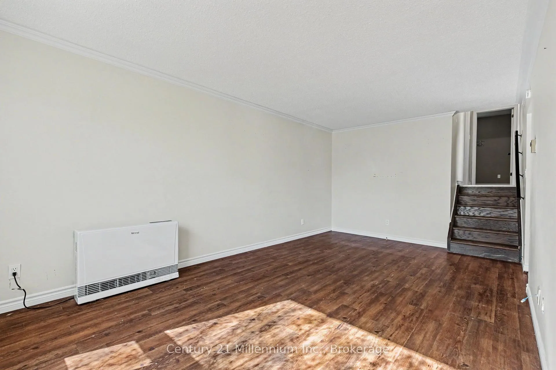 Photo 26 of 240 5th A Avenue W, Owen Sound — HOMEH