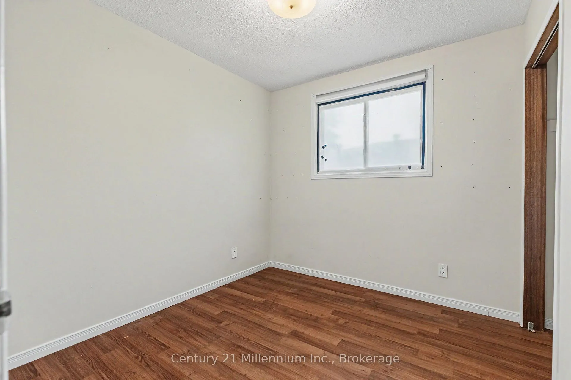 Photo 37 of 240 5th A Avenue W, Owen Sound — HOMEH