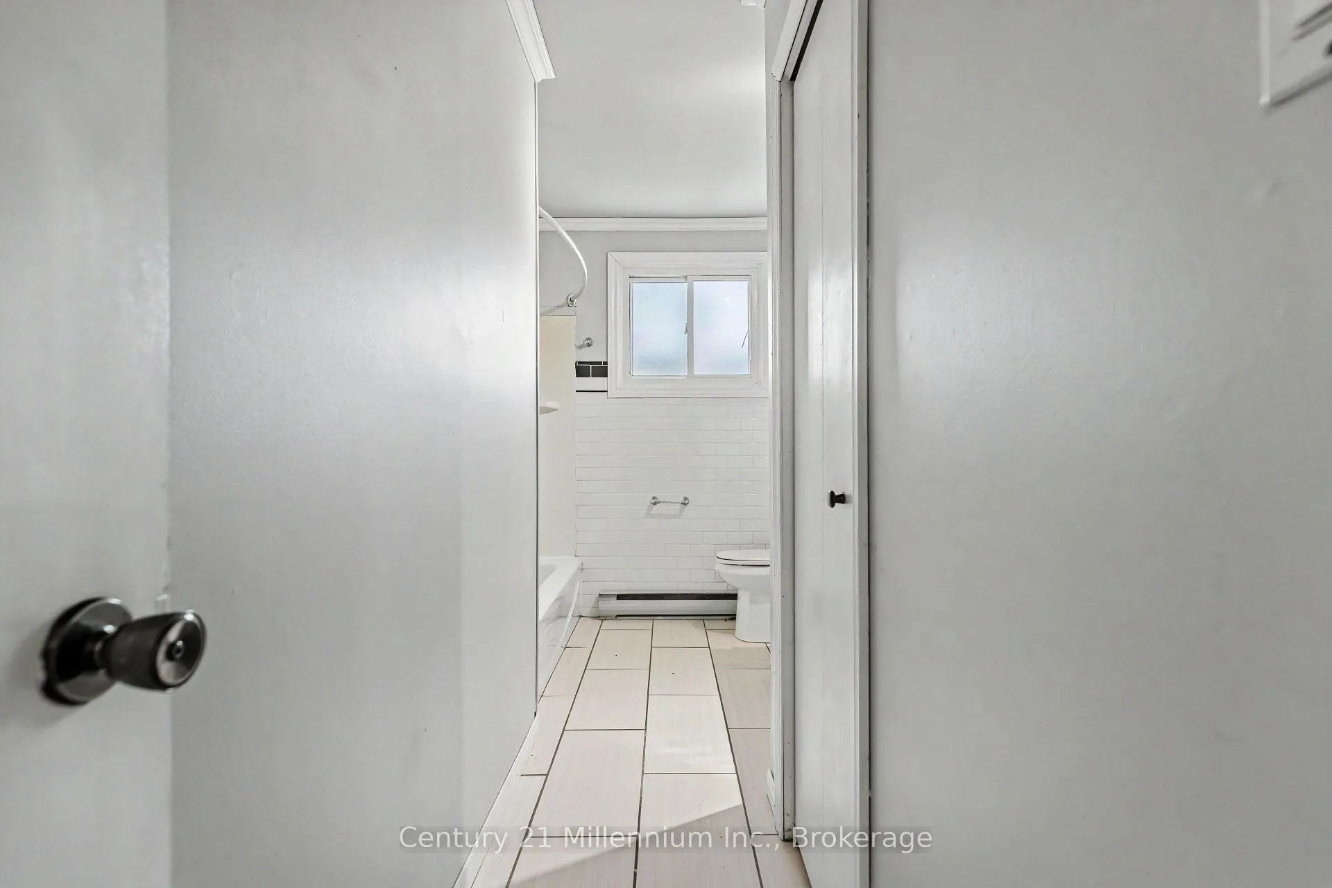 Photo 39 of 240 5th A Avenue W, Owen Sound — HOMEH