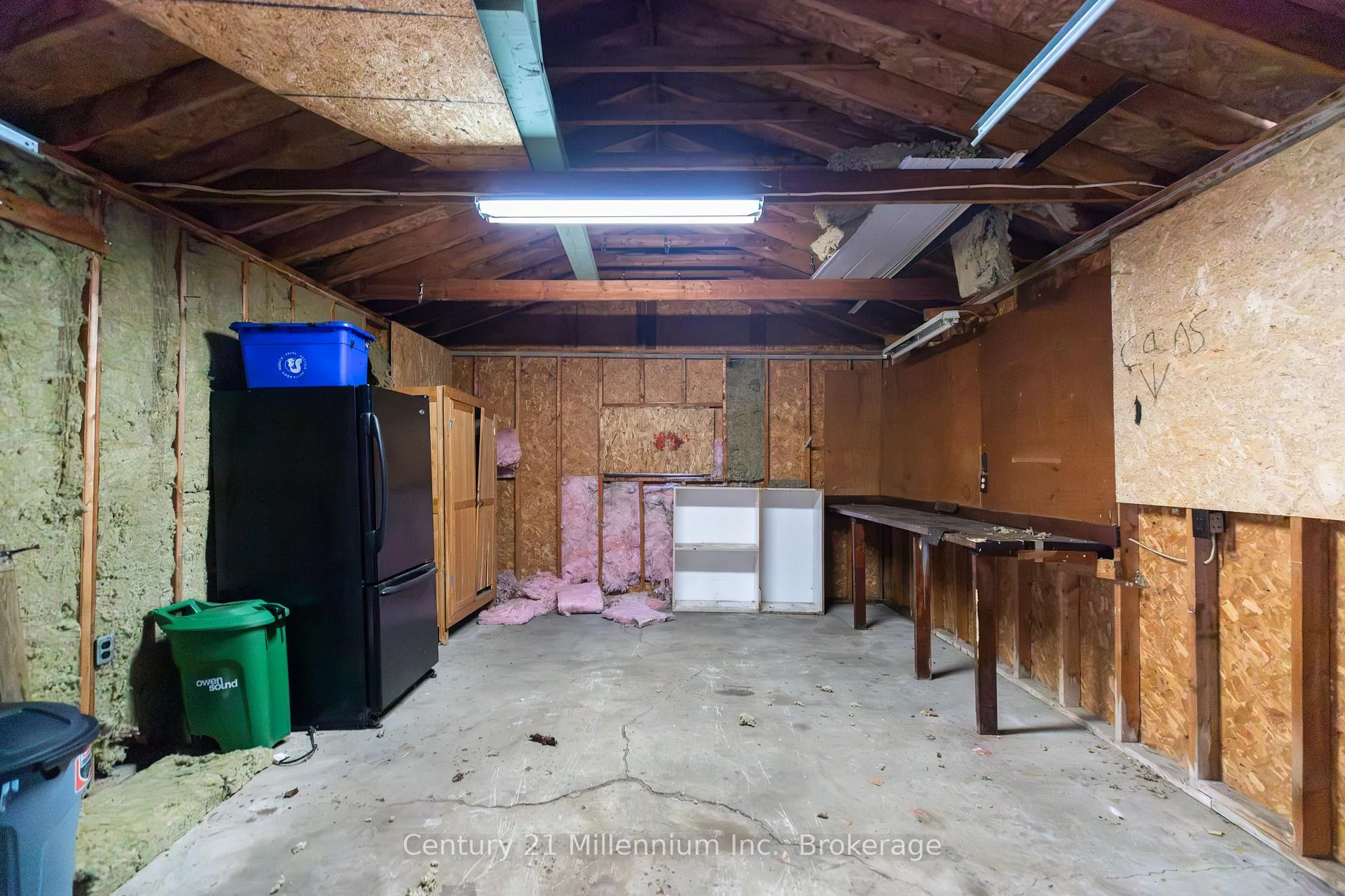 Photo 46 of 240 5th A Avenue W, Owen Sound — HOMEH