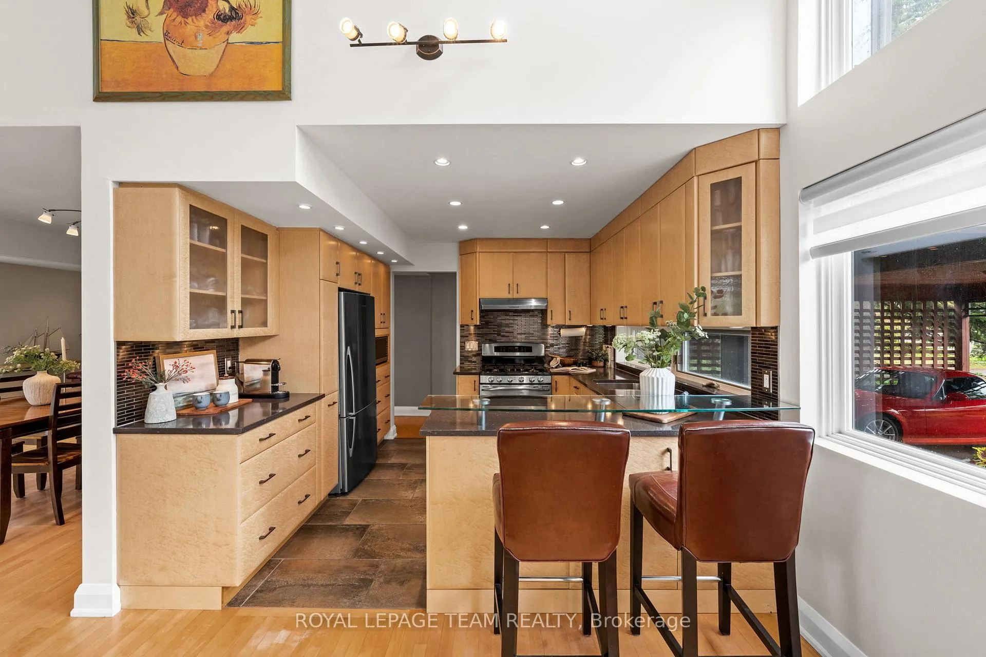 Photo 10 of 1965 Bromley Road, Ottawa, Carlingwood — HOMEH