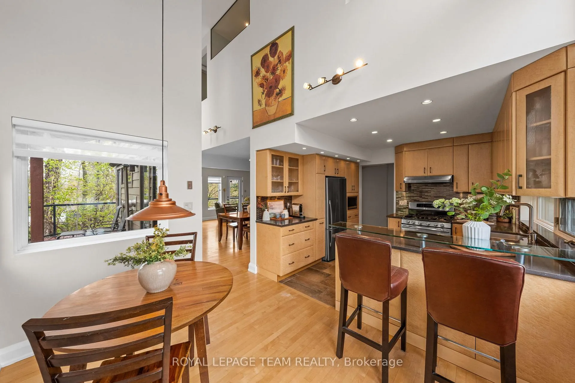 Photo 11 of 1965 Bromley Road, Ottawa, Carlingwood — HOMEH