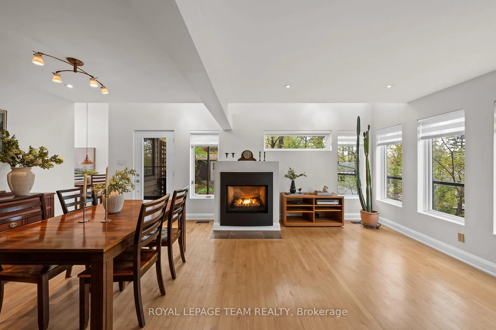 Photo 23 of 1965 Bromley Road, Ottawa, Carlingwood — HOMEH