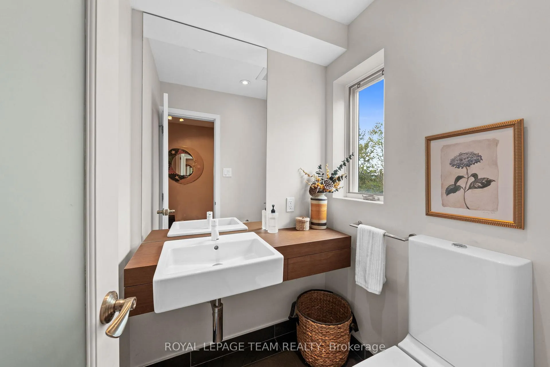 Photo 24 of 1965 Bromley Road, Ottawa, Carlingwood — HOMEH