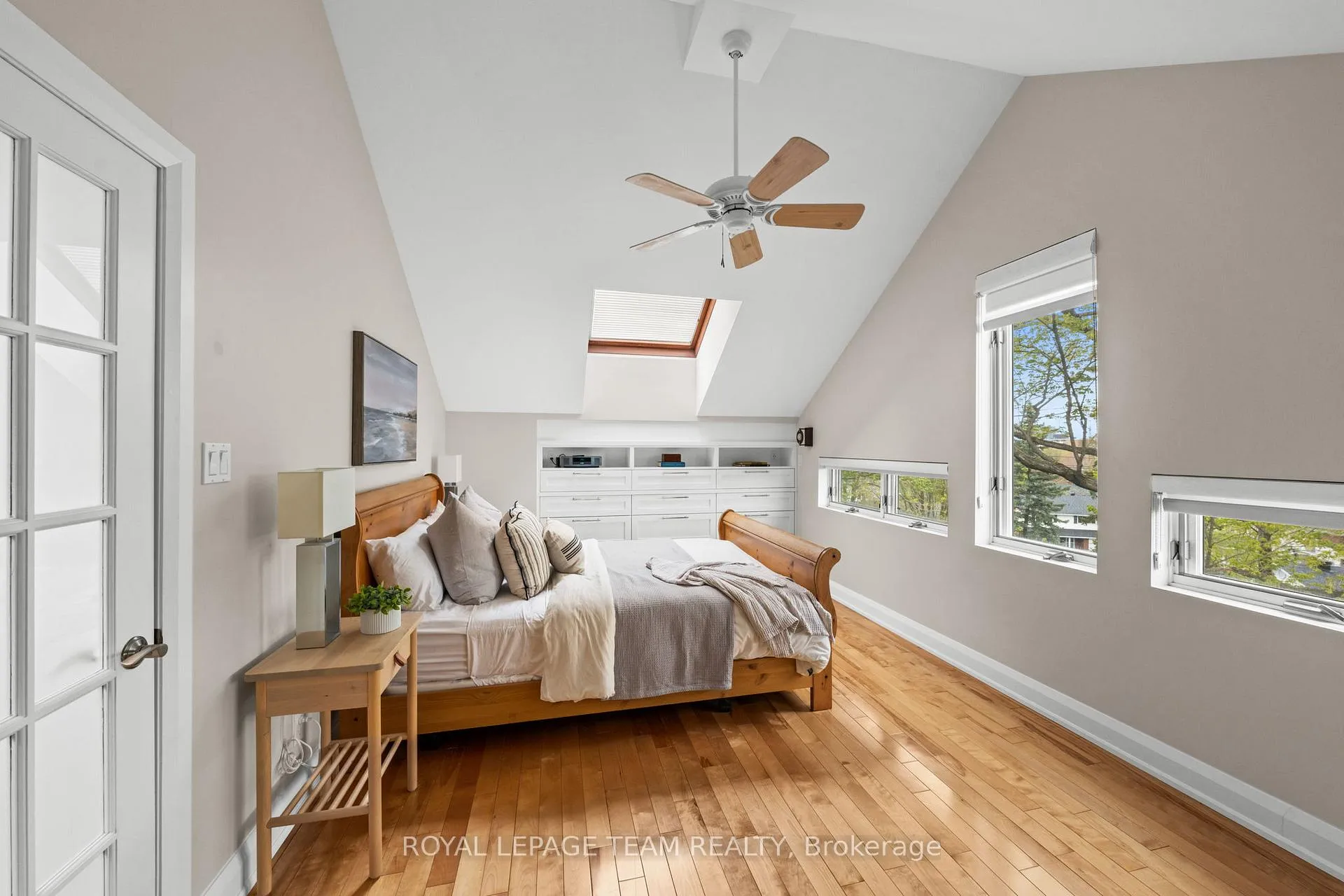 Photo 35 of 1965 Bromley Road, Ottawa, Carlingwood — HOMEH