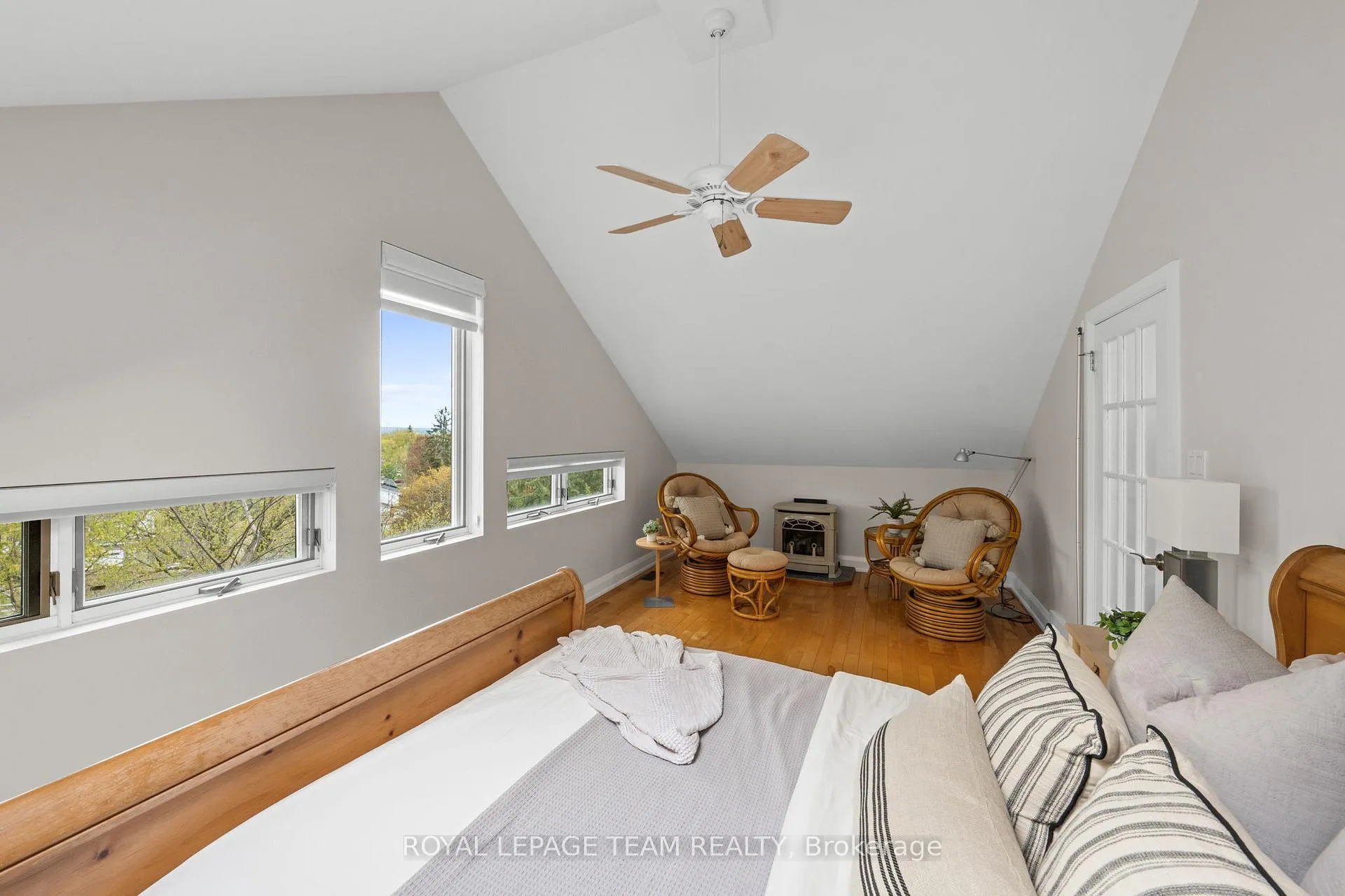 Photo 36 of 1965 Bromley Road, Ottawa, Carlingwood — HOMEH