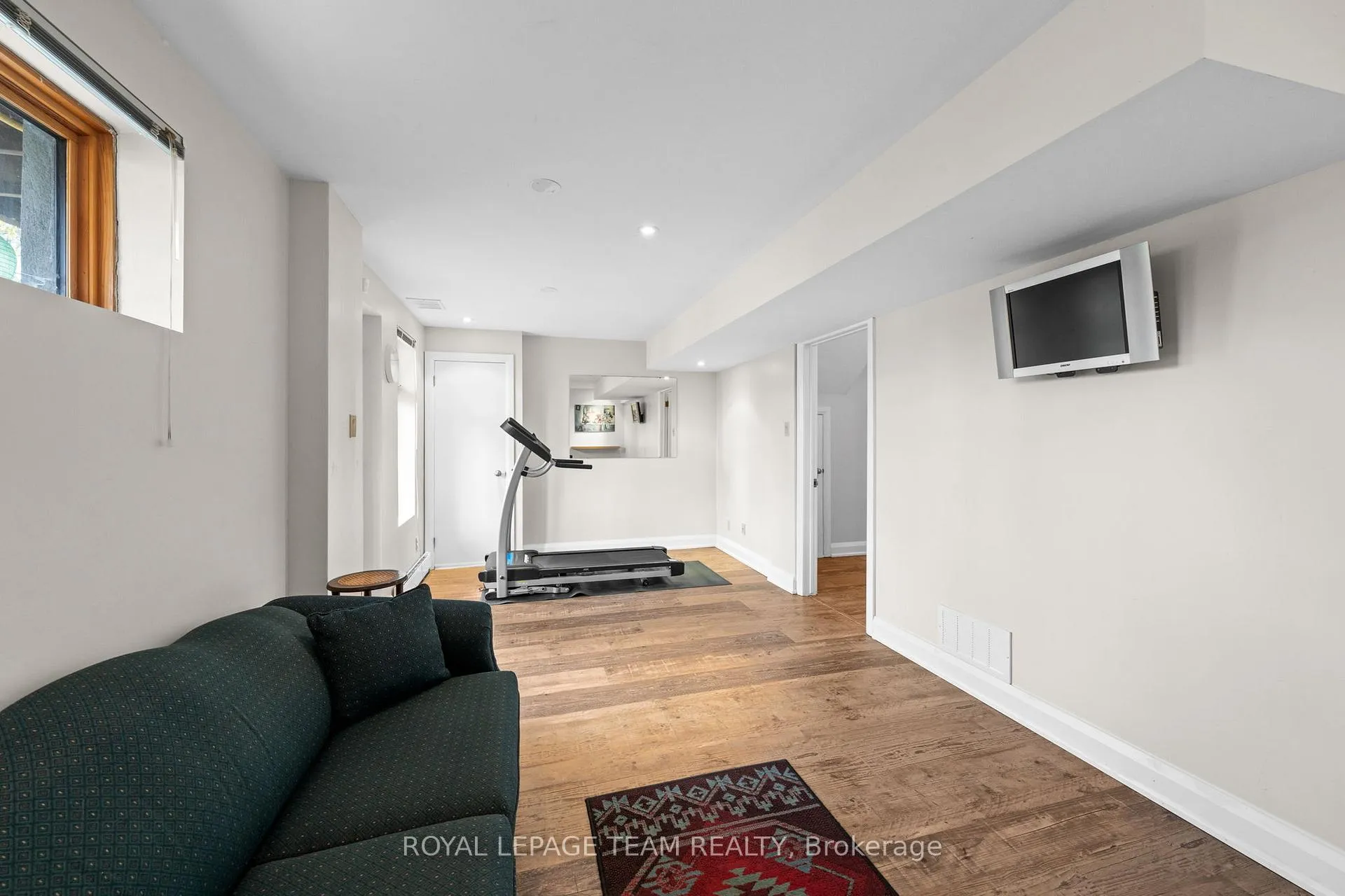 Photo 42 of 1965 Bromley Road, Ottawa, Carlingwood — HOMEH