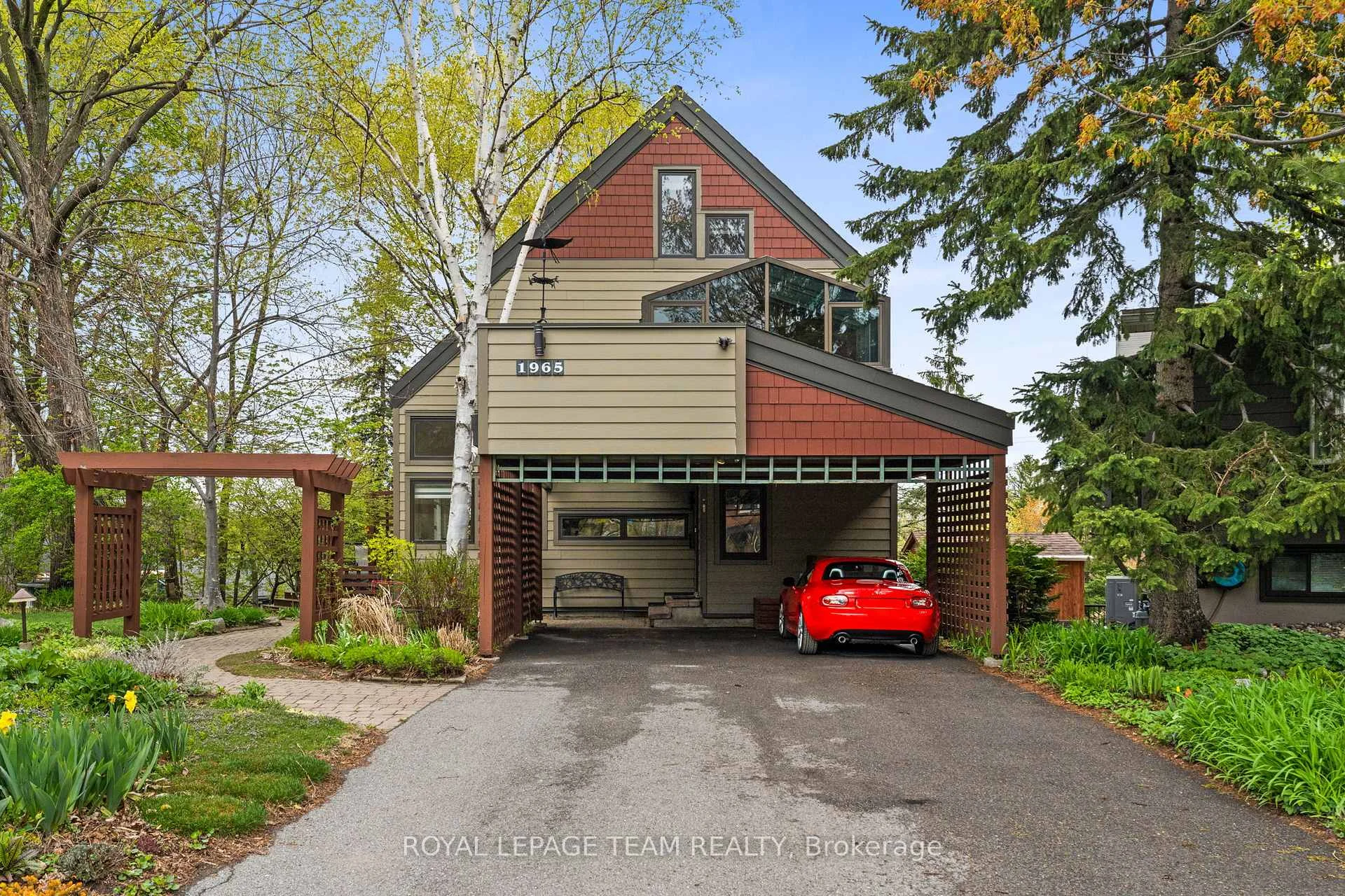 Photo 3 of 1965 Bromley Road, Ottawa, Carlingwood — HOMEH