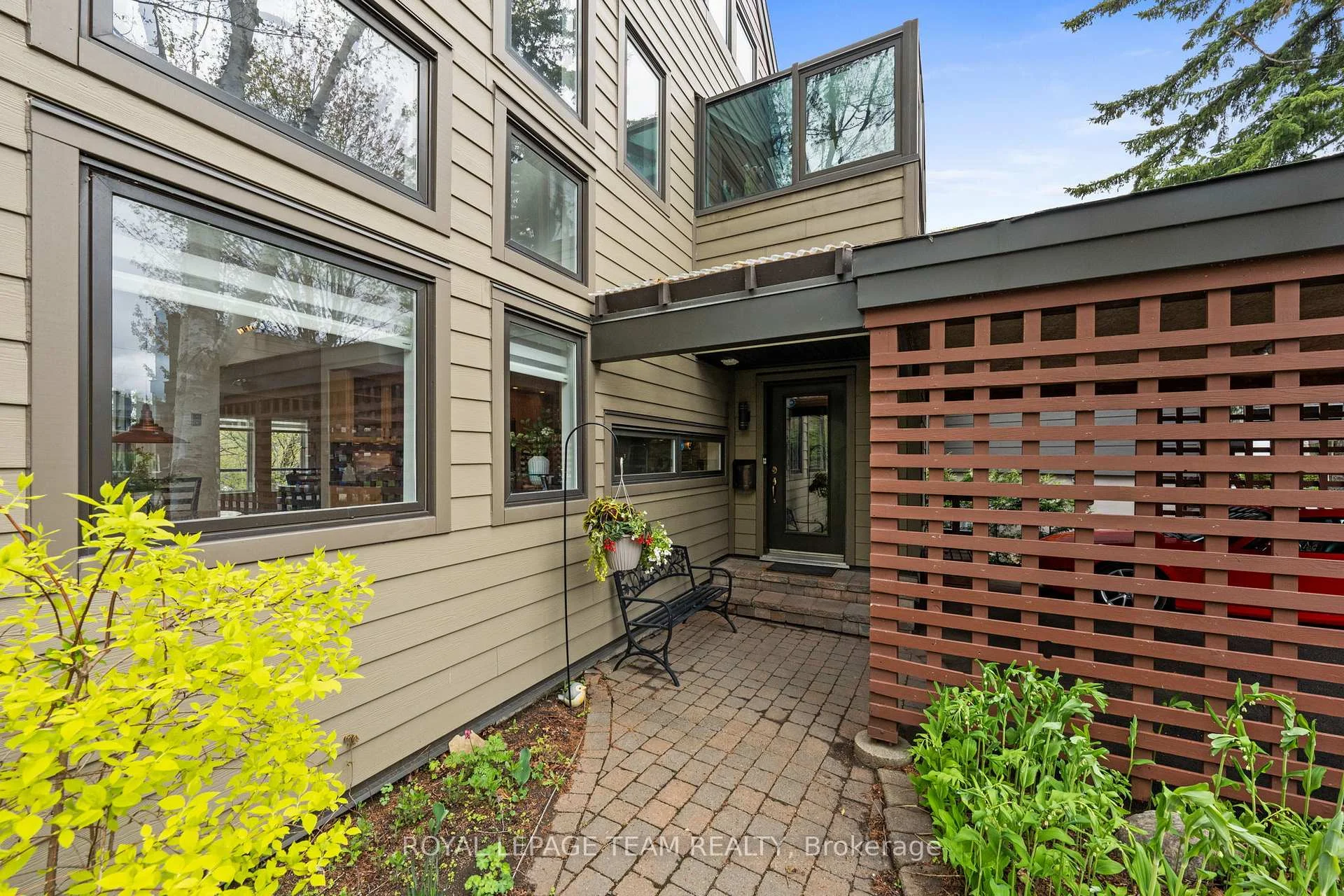 Photo 6 of 1965 Bromley Road, Ottawa, Carlingwood — HOMEH