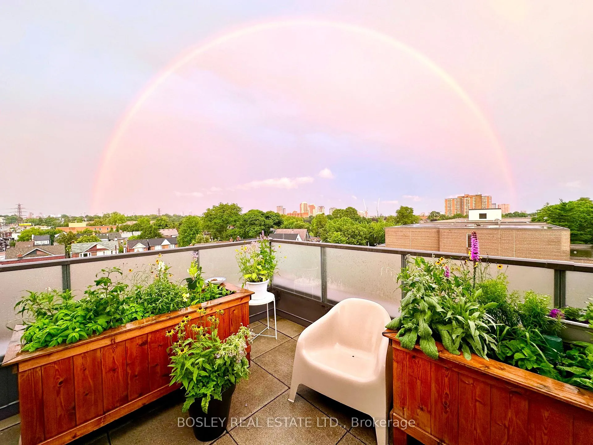 Photo 2 of Unit 502, 385 Osler Street, Toronto, Weston-Pellam Park — HOMEH