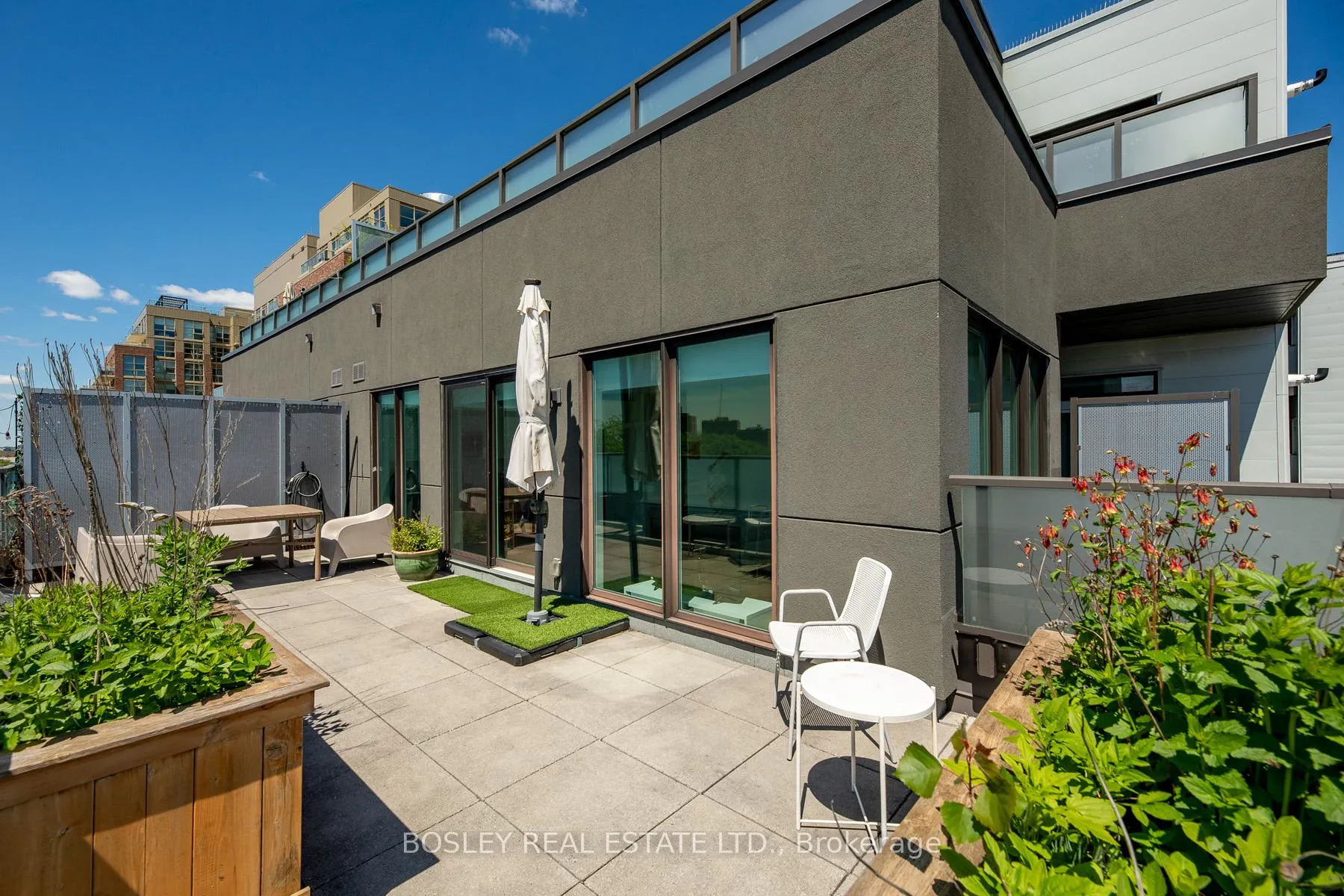 Photo 3 of Unit 502, 385 Osler Street, Toronto, Weston-Pellam Park — HOMEH