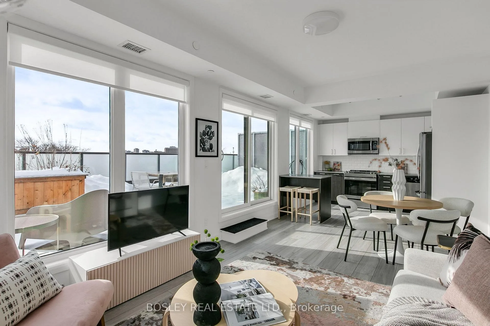 Photo 4 of Unit 502, 385 Osler Street, Toronto, Weston-Pellam Park — HOMEH