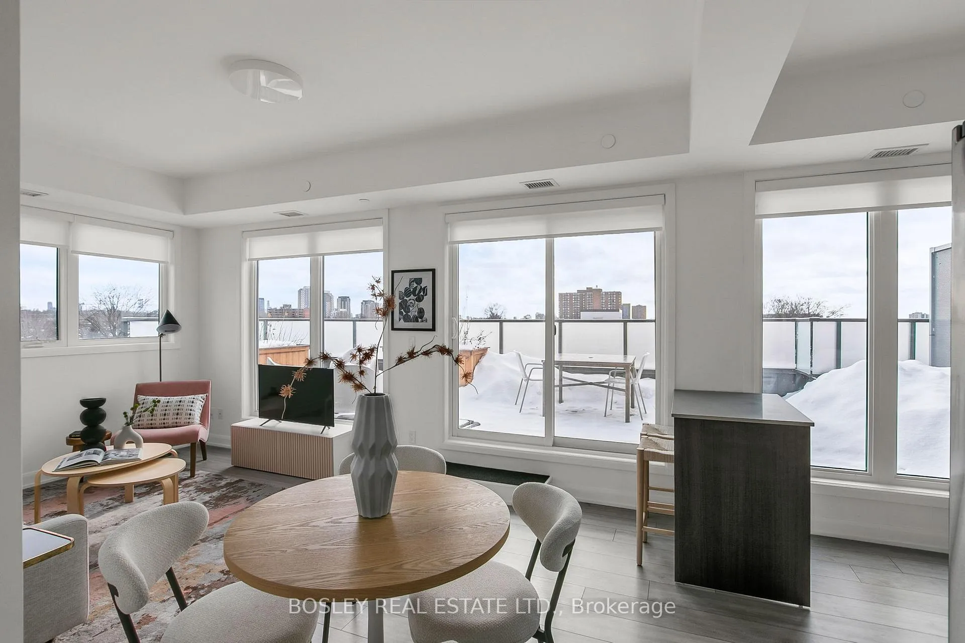 Photo 7 of Unit 502, 385 Osler Street, Toronto, Weston-Pellam Park — HOMEH