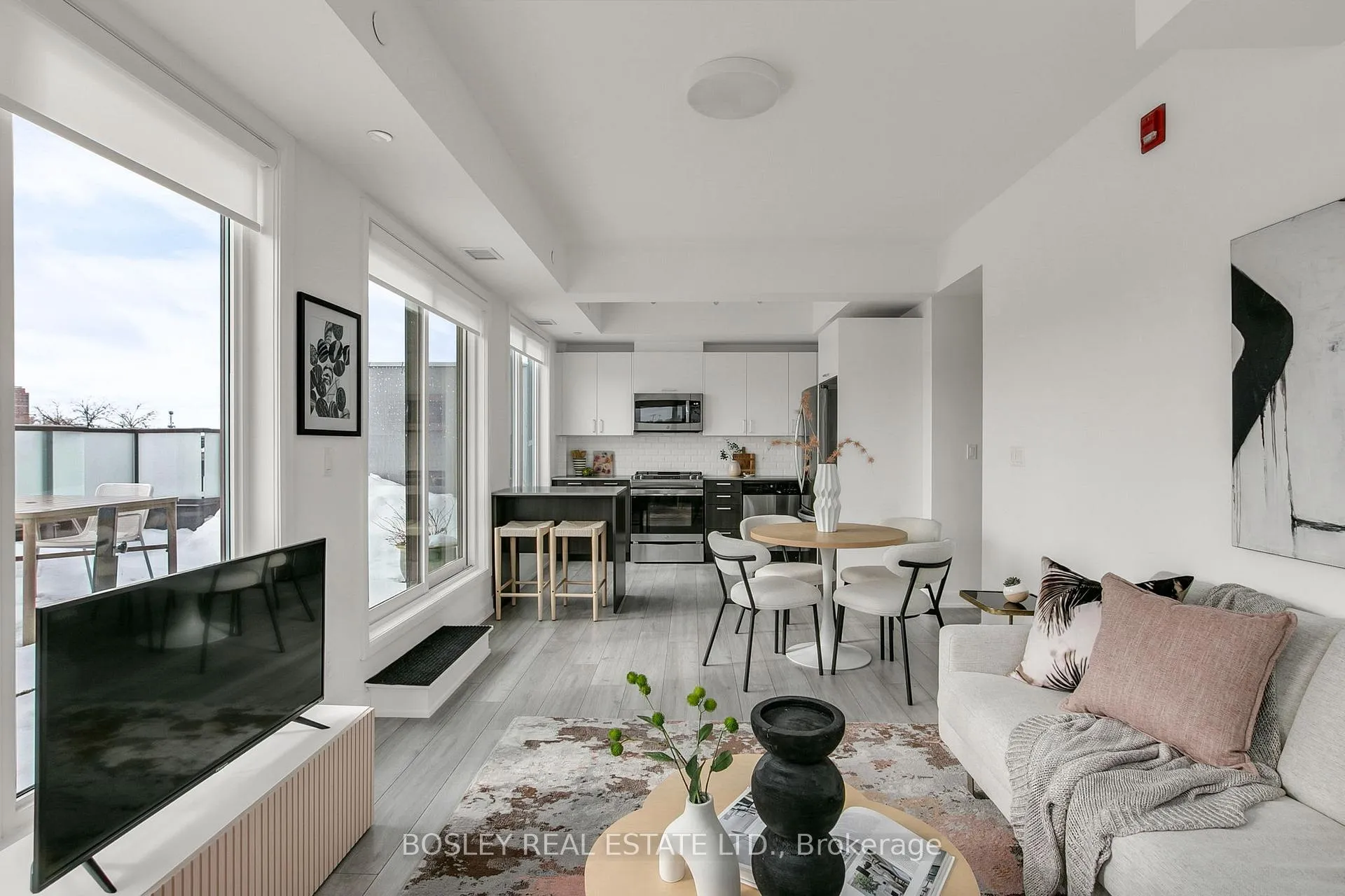 Photo 8 of Unit 502, 385 Osler Street, Toronto, Weston-Pellam Park — HOMEH